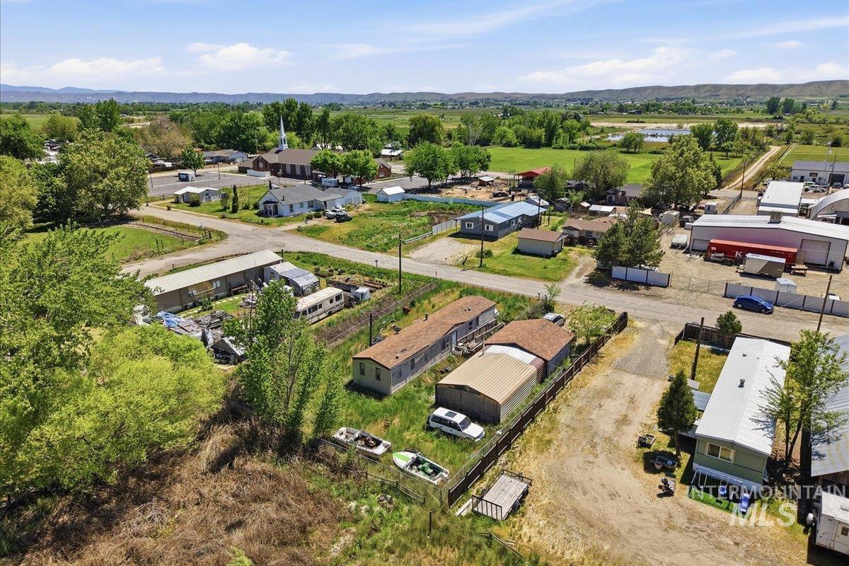 8383 Florence St, Emmett, Idaho 83617, 2 Bedrooms, 1 Bathroom, Residential For Sale, Price $124,900, 98985949