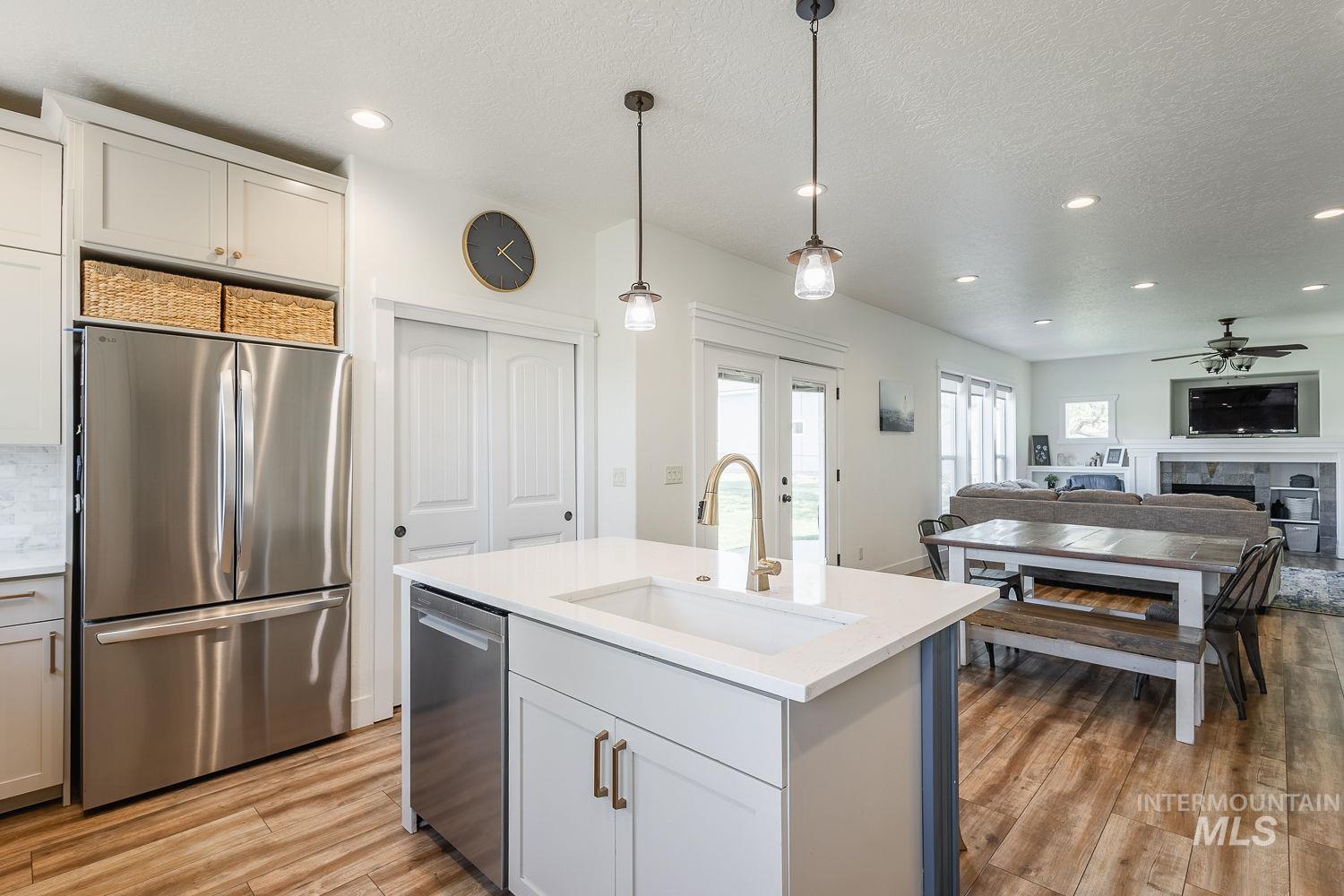 14966 Marvel Place, Caldwell, Idaho 83607, 4 Bedrooms, 2.5 Bathrooms, Residential For Sale, Price $779,000,MLS 98985950