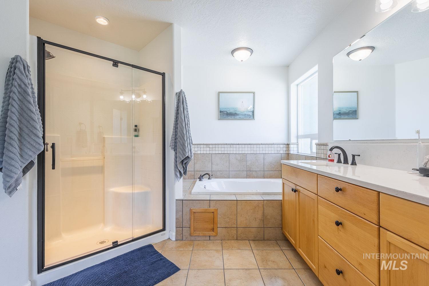 14966 Marvel Place, Caldwell, Idaho 83607, 4 Bedrooms, 2.5 Bathrooms, Residential For Sale, Price $779,000,MLS 98985950