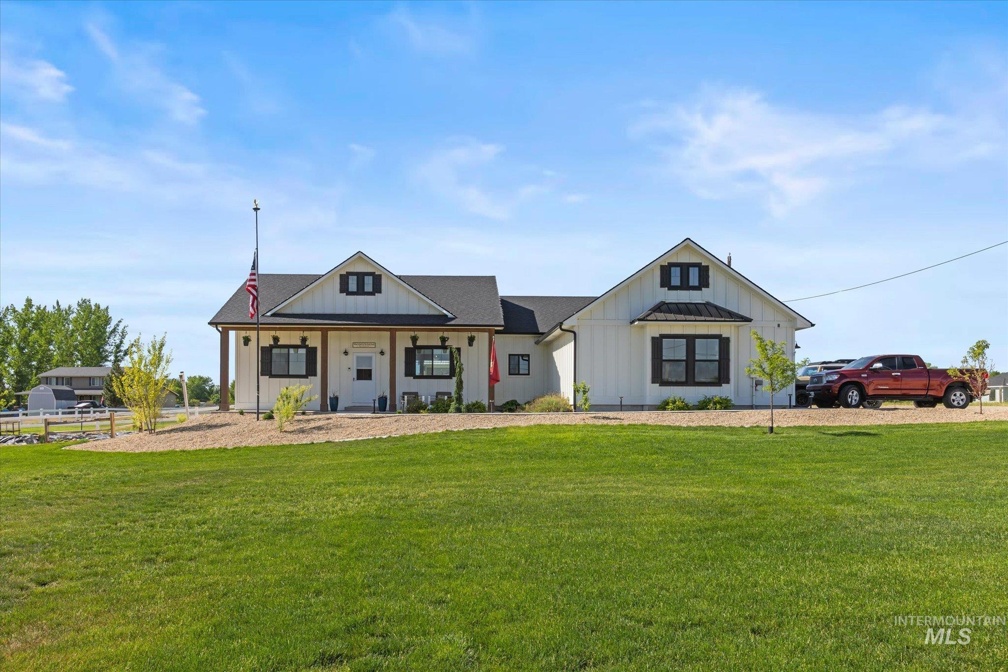 17220 Colbey Lane, Wilder, Idaho 83676, 3 Bedrooms, 2 Bathrooms, Residential For Sale, Price $895,000,MLS 98985951