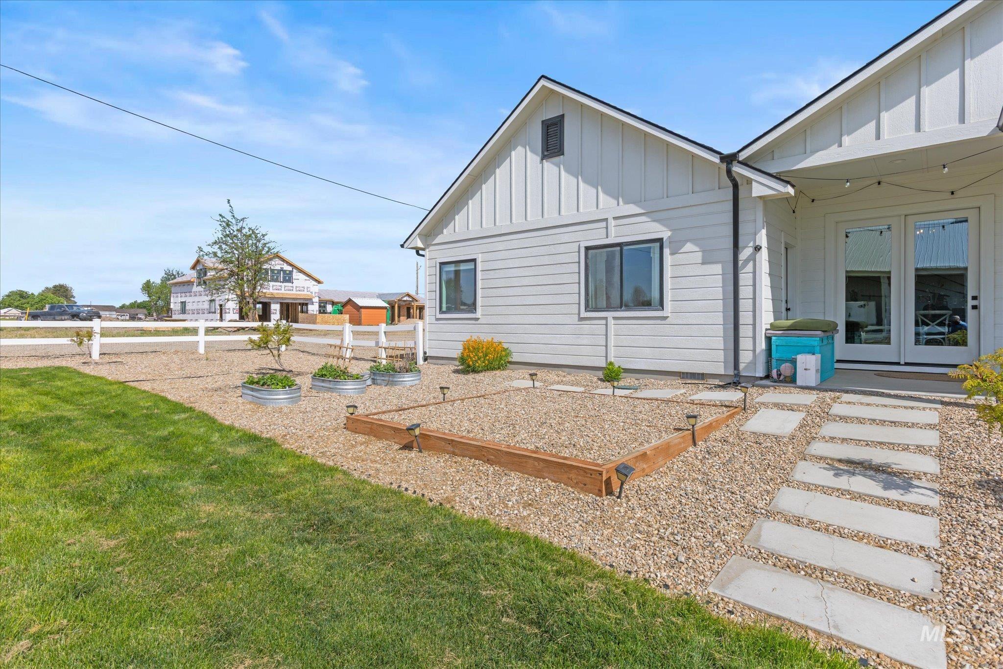 17220 Colbey Lane, Wilder, Idaho 83676, 3 Bedrooms, 2 Bathrooms, Residential For Sale, Price $895,000,MLS 98985951