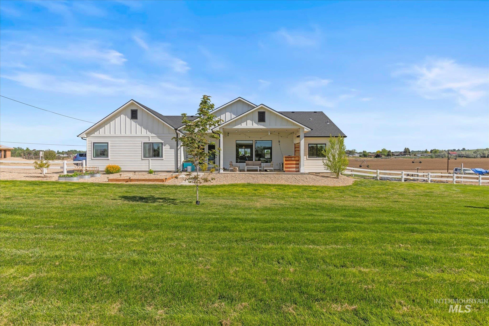 17220 Colbey Lane, Wilder, Idaho 83676, 3 Bedrooms, 2 Bathrooms, Residential For Sale, Price $895,000,MLS 98985951