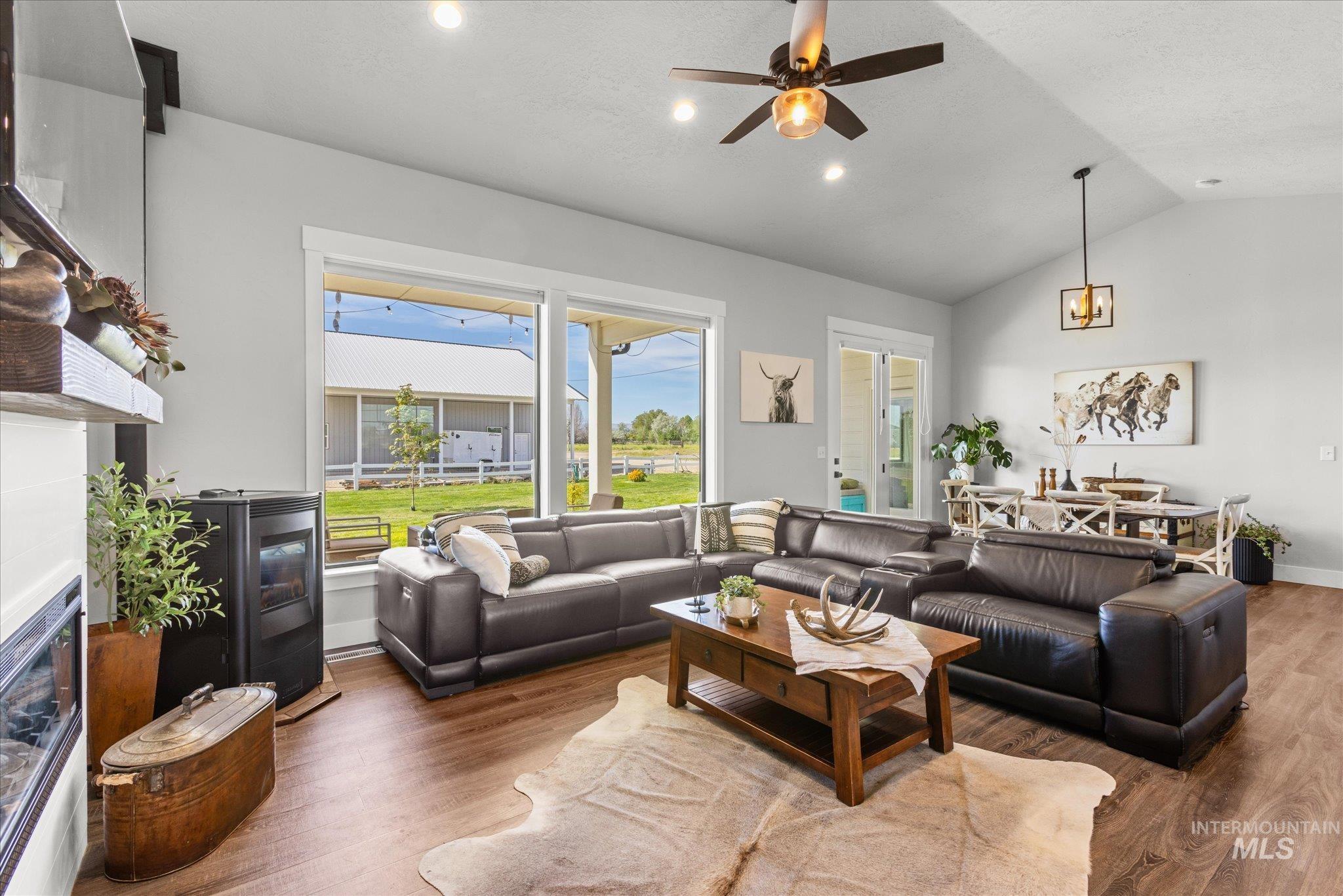 17220 Colbey Lane, Wilder, Idaho 83676, 3 Bedrooms, 2 Bathrooms, Residential For Sale, Price $895,000,MLS 98985951