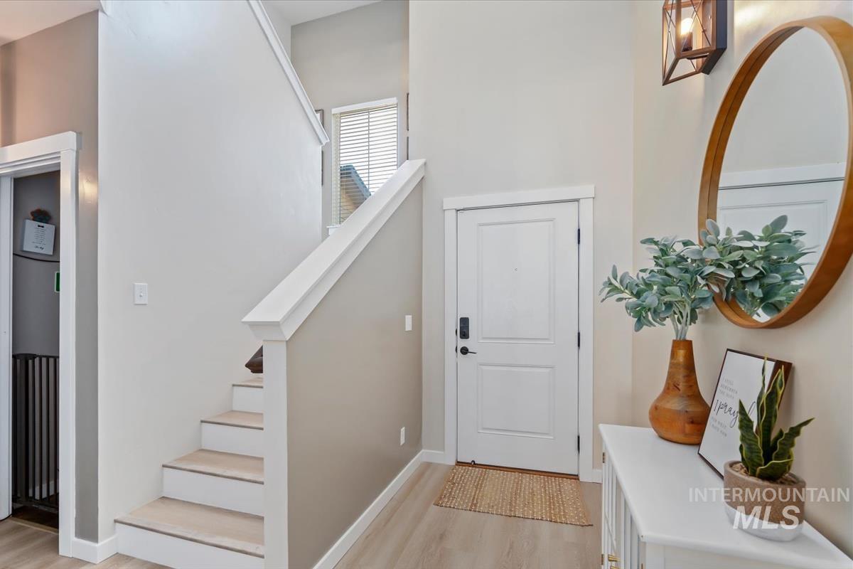 1710 W Woodington St., Meridian, Idaho 83642, 3 Bedrooms, 3 Bathrooms, Residential For Sale, Price $515,000, 98985955