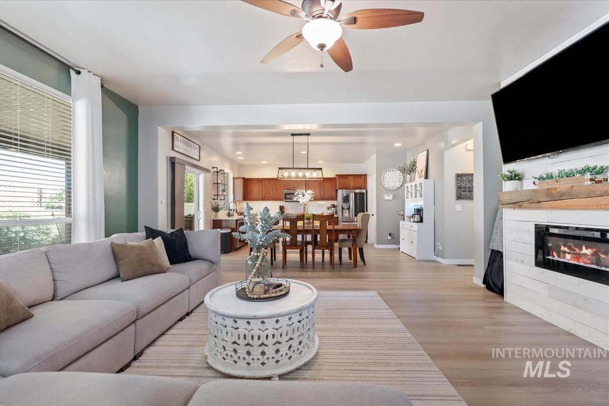 1710 W Woodington St., Meridian, Idaho 83642, 3 Bedrooms, 3 Bathrooms, Residential For Sale, Price $515,000, 98985955
