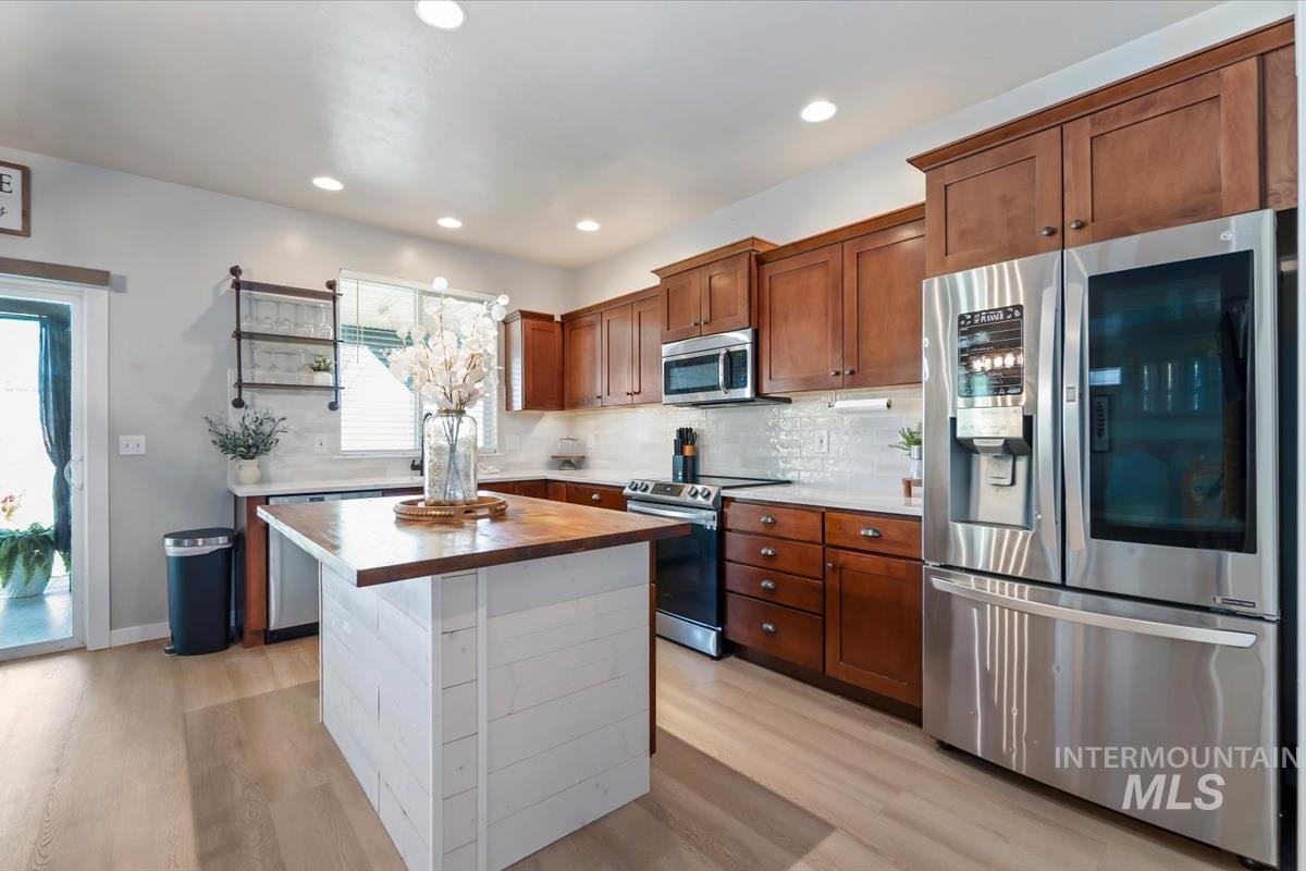 1710 W Woodington St., Meridian, Idaho 83642, 3 Bedrooms, 3 Bathrooms, Residential For Sale, Price $515,000, 98985955