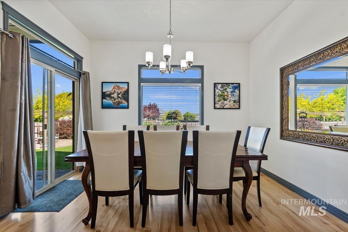 1807 N Calaveras, Kuna, Idaho 83634, 3 Bedrooms, 2.5 Bathrooms, Residential For Sale, Price $599,900, 98985956