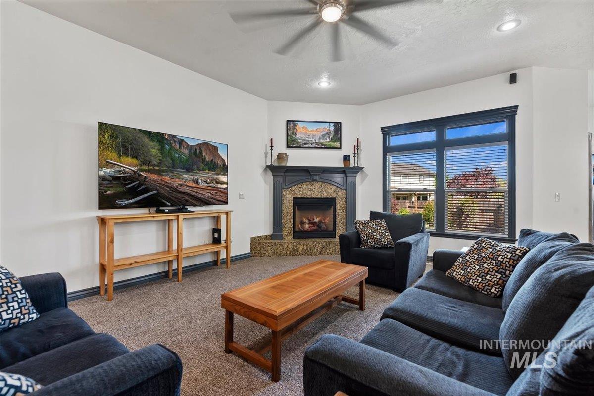 1807 N Calaveras, Kuna, Idaho 83634, 3 Bedrooms, 2.5 Bathrooms, Residential For Sale, Price $599,900, 98985956