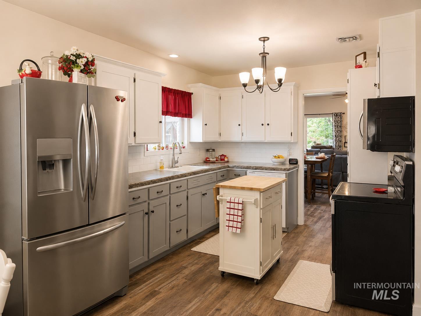 1610 Burton Ave, Burley, Idaho 83318, 5 Bedrooms, 3 Bathrooms, Residential For Sale, Price $385,000,MLS 98985957