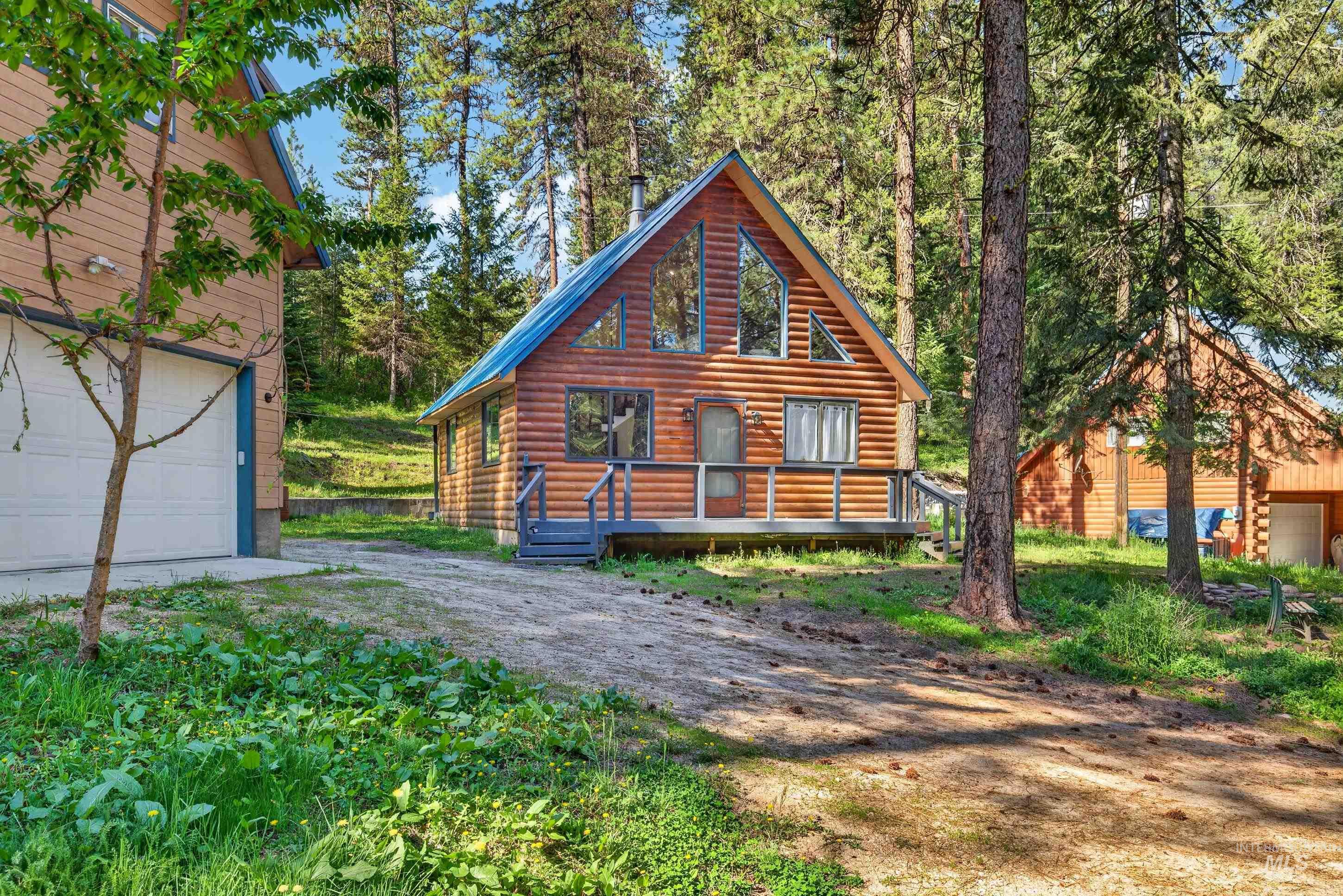 5 Pump House Rd, Garden Valley, Idaho 83622-5059, 2 Bedrooms, 1 Bathroom, Residential For Sale, Price $455,000,MLS 98985959