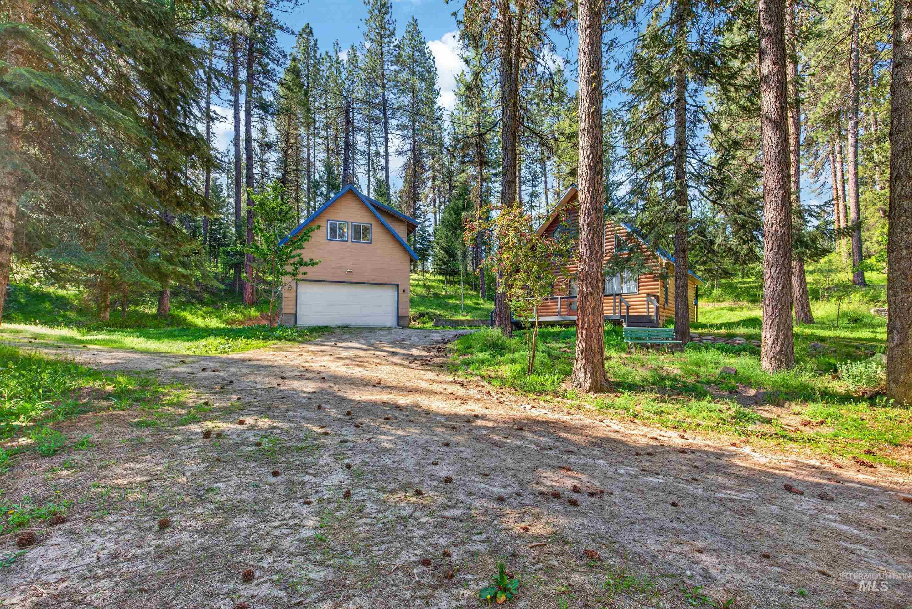 5 Pump House Rd, Garden Valley, Idaho 83622-5059, 2 Bedrooms, 1 Bathroom, Residential For Sale, Price $455,000,MLS 98985959