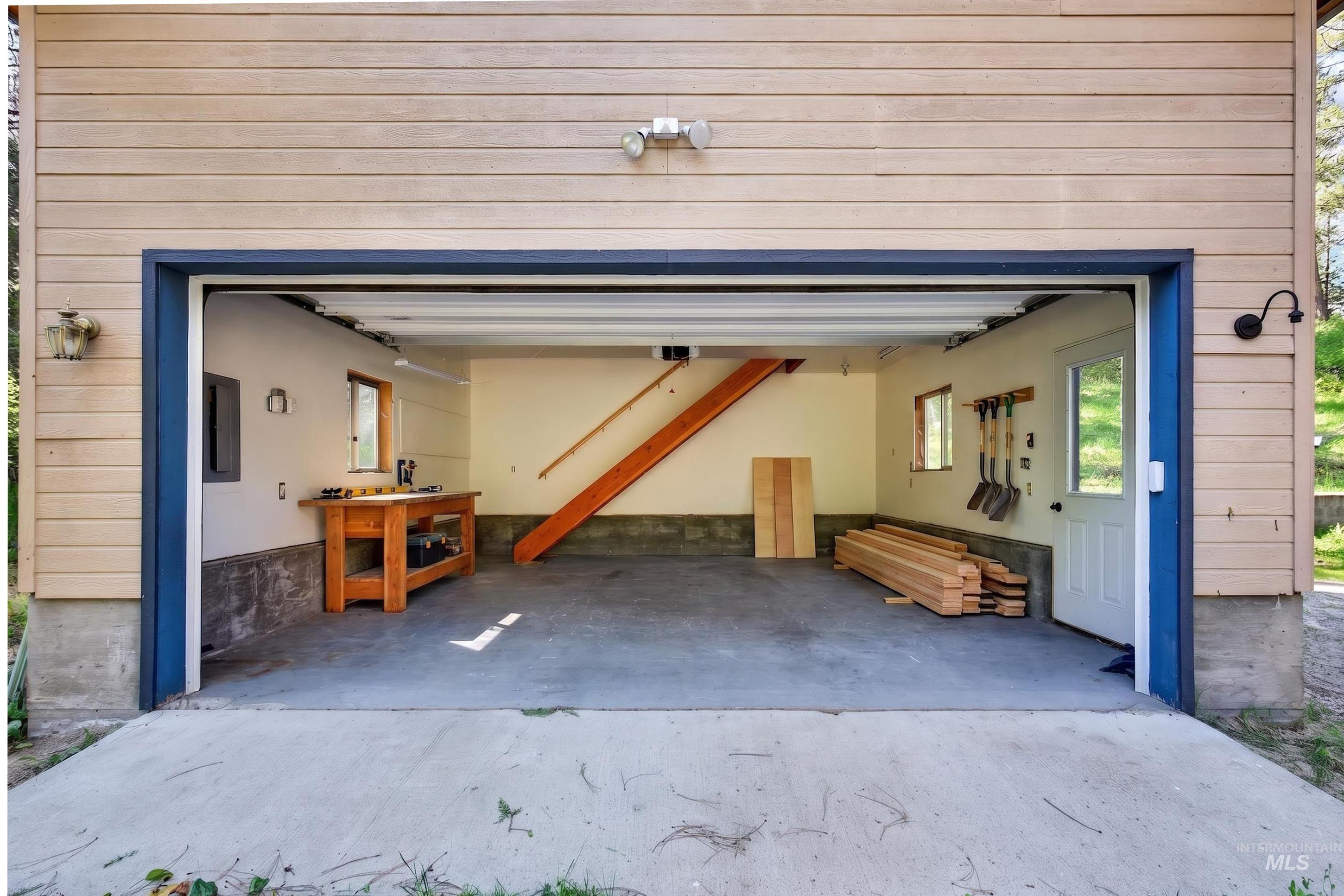 5 Pump House Rd, Garden Valley, Idaho 83622-5059, 2 Bedrooms, 1 Bathroom, Residential Income For Sale, Price $455,000, 98985960