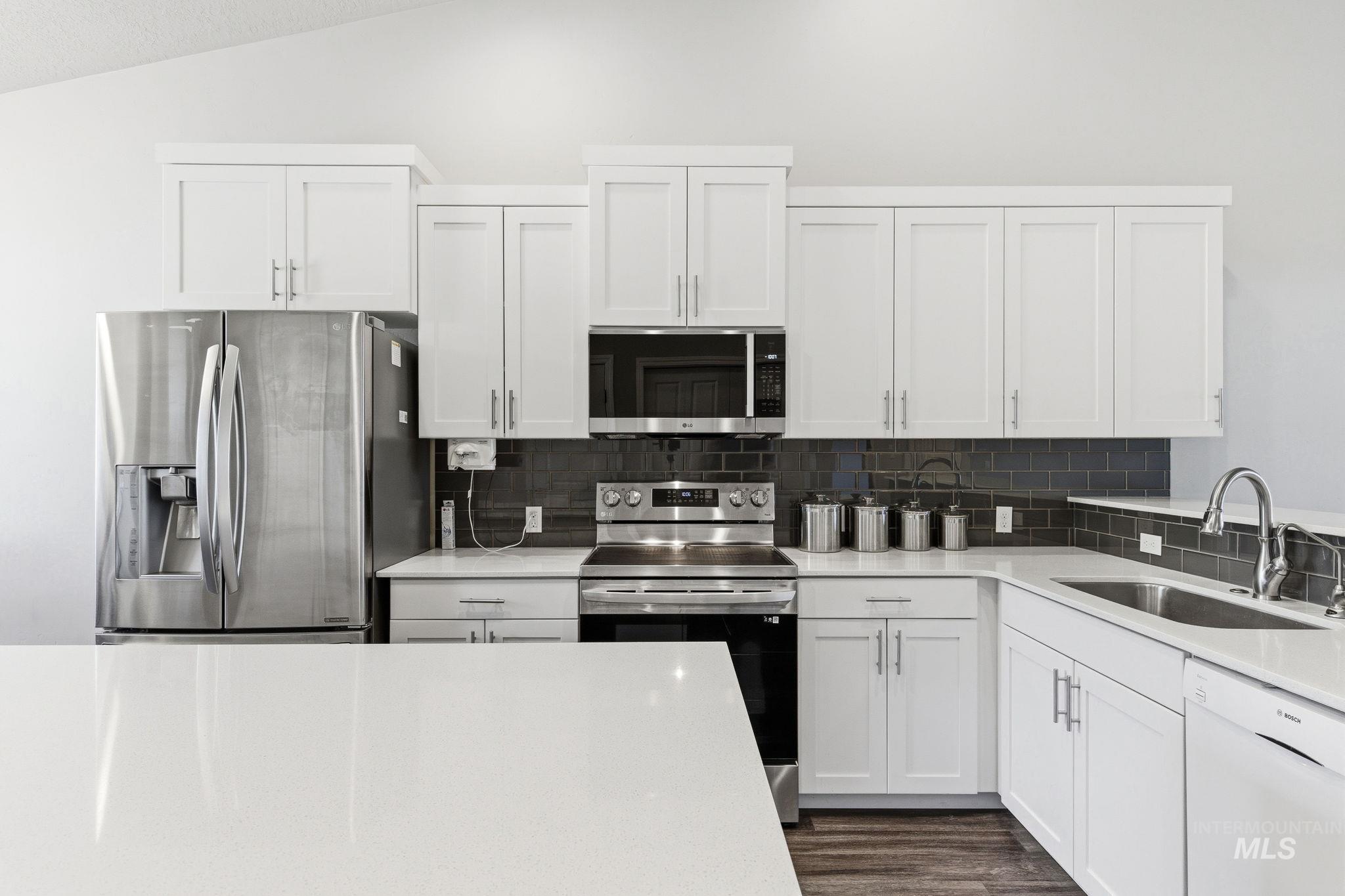 2839 E Apricot Dr, Meridian, Idaho 83646, 3 Bedrooms, 2 Bathrooms, Residential For Sale, Price $410,000,MLS 98985962