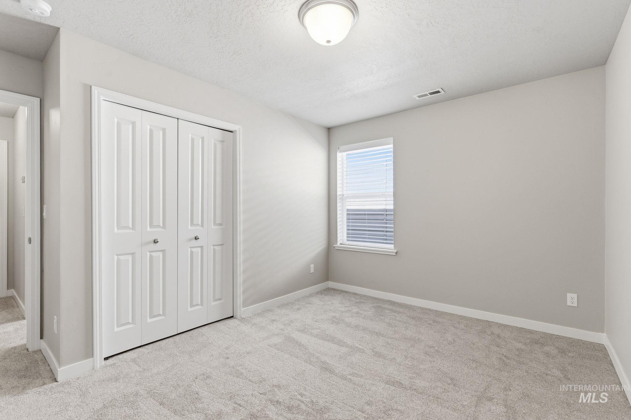 2839 E Apricot Dr, Meridian, Idaho 83646, 3 Bedrooms, 2 Bathrooms, Residential For Sale, Price $410,000,MLS 98985962