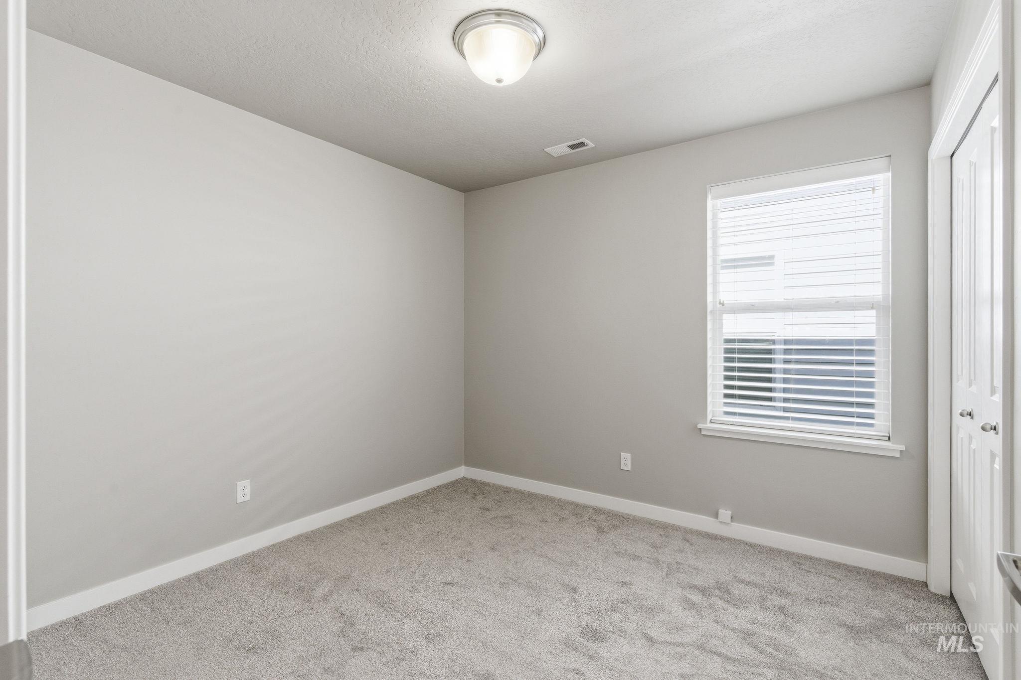 2839 E Apricot Dr, Meridian, Idaho 83646, 3 Bedrooms, 2 Bathrooms, Residential For Sale, Price $410,000,MLS 98985962