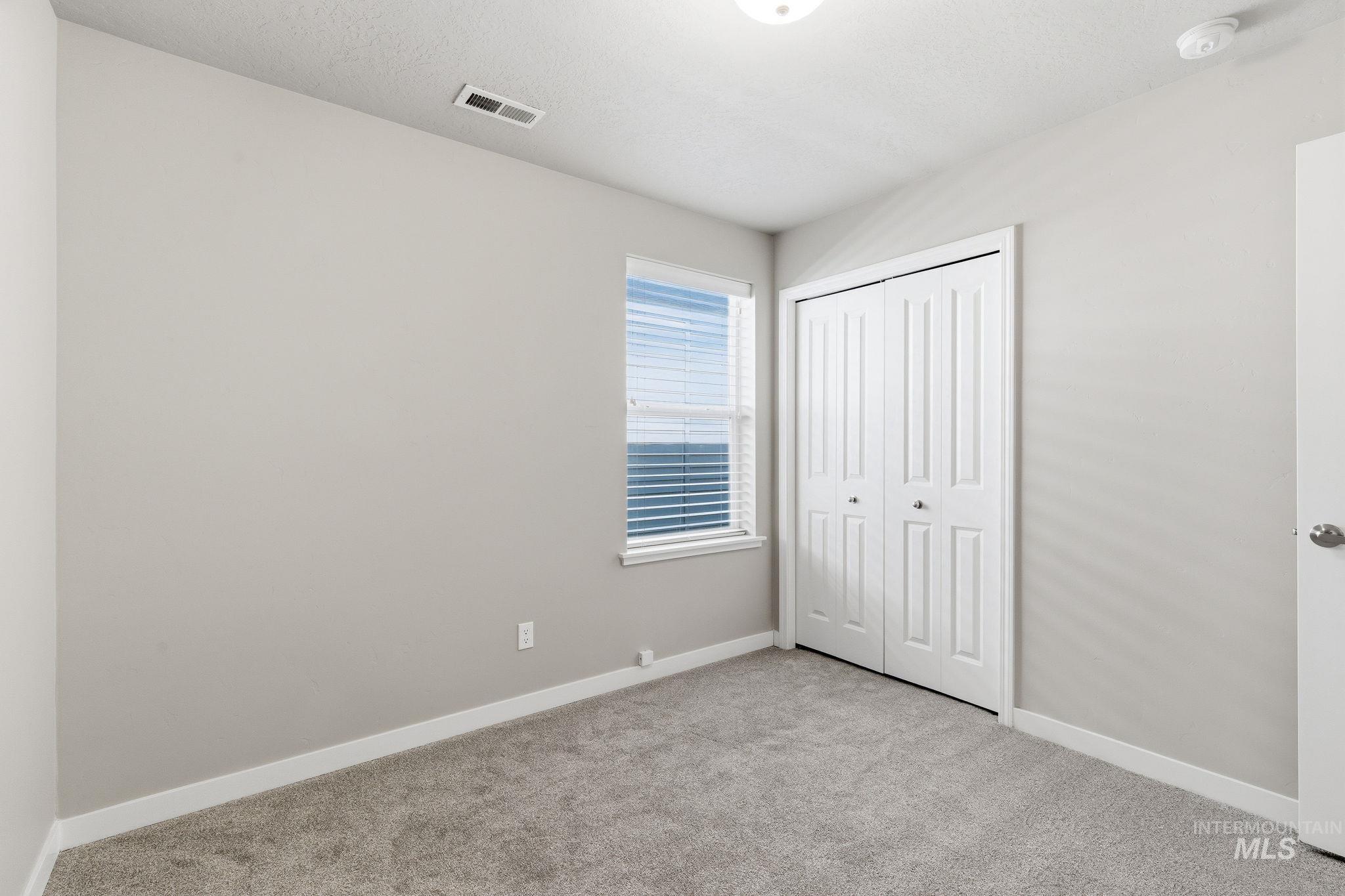 2839 E Apricot Dr, Meridian, Idaho 83646, 3 Bedrooms, 2 Bathrooms, Residential For Sale, Price $410,000,MLS 98985962
