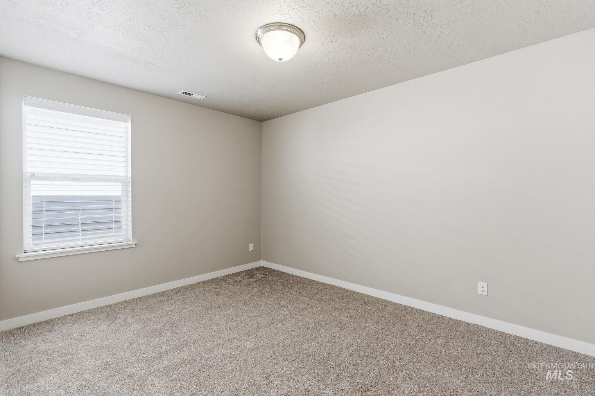 2839 E Apricot Dr, Meridian, Idaho 83646, 3 Bedrooms, 2 Bathrooms, Residential For Sale, Price $410,000,MLS 98985962