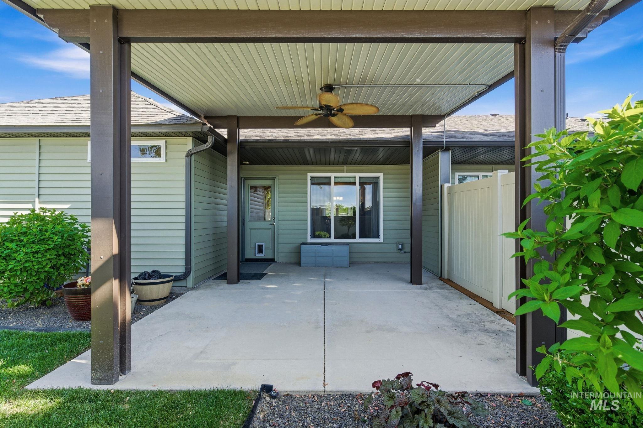 2839 E Apricot Dr, Meridian, Idaho 83646, 3 Bedrooms, 2 Bathrooms, Residential For Sale, Price $410,000,MLS 98985962