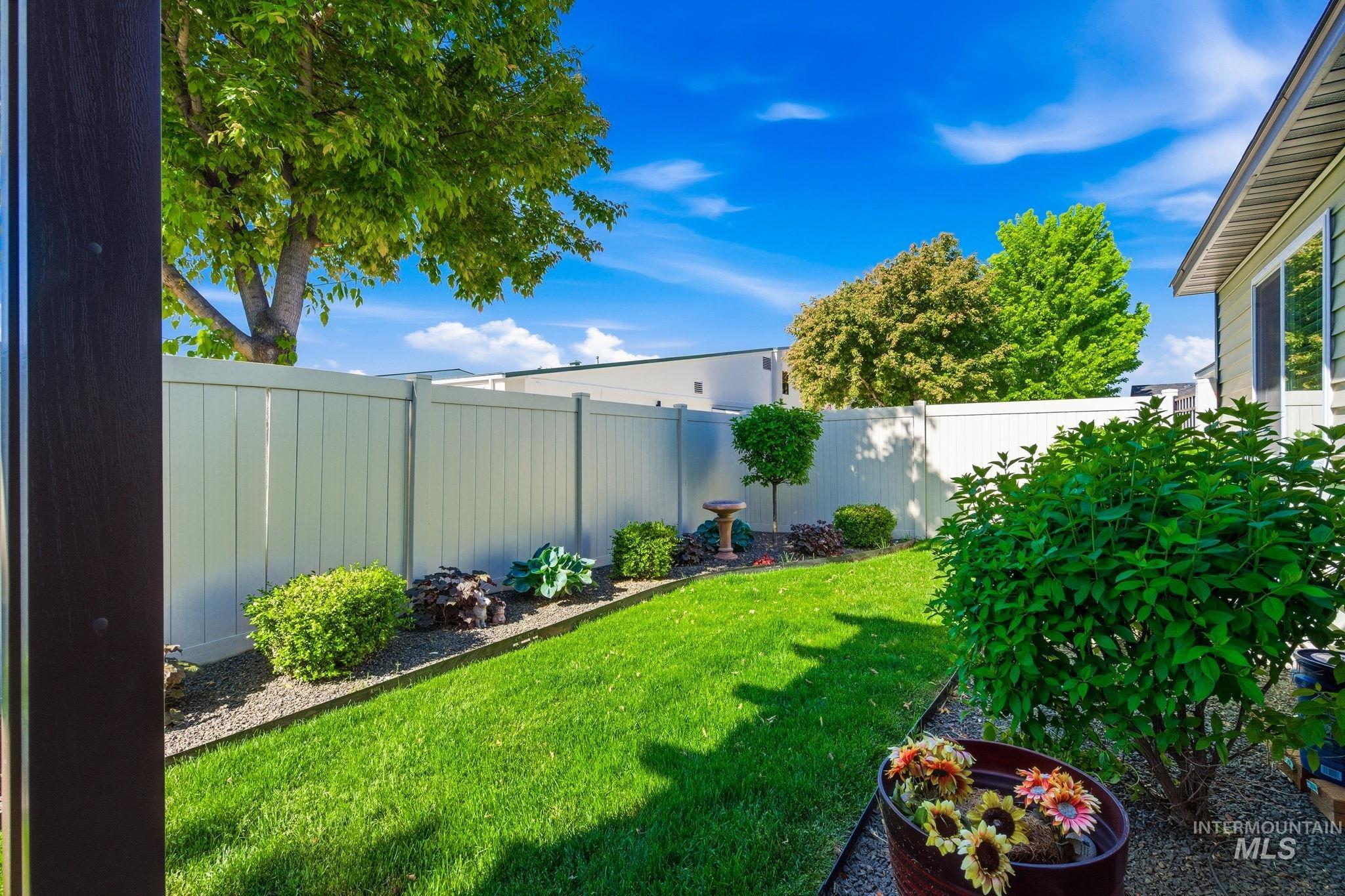 2839 E Apricot Dr, Meridian, Idaho 83646, 3 Bedrooms, 2 Bathrooms, Residential For Sale, Price $410,000,MLS 98985962