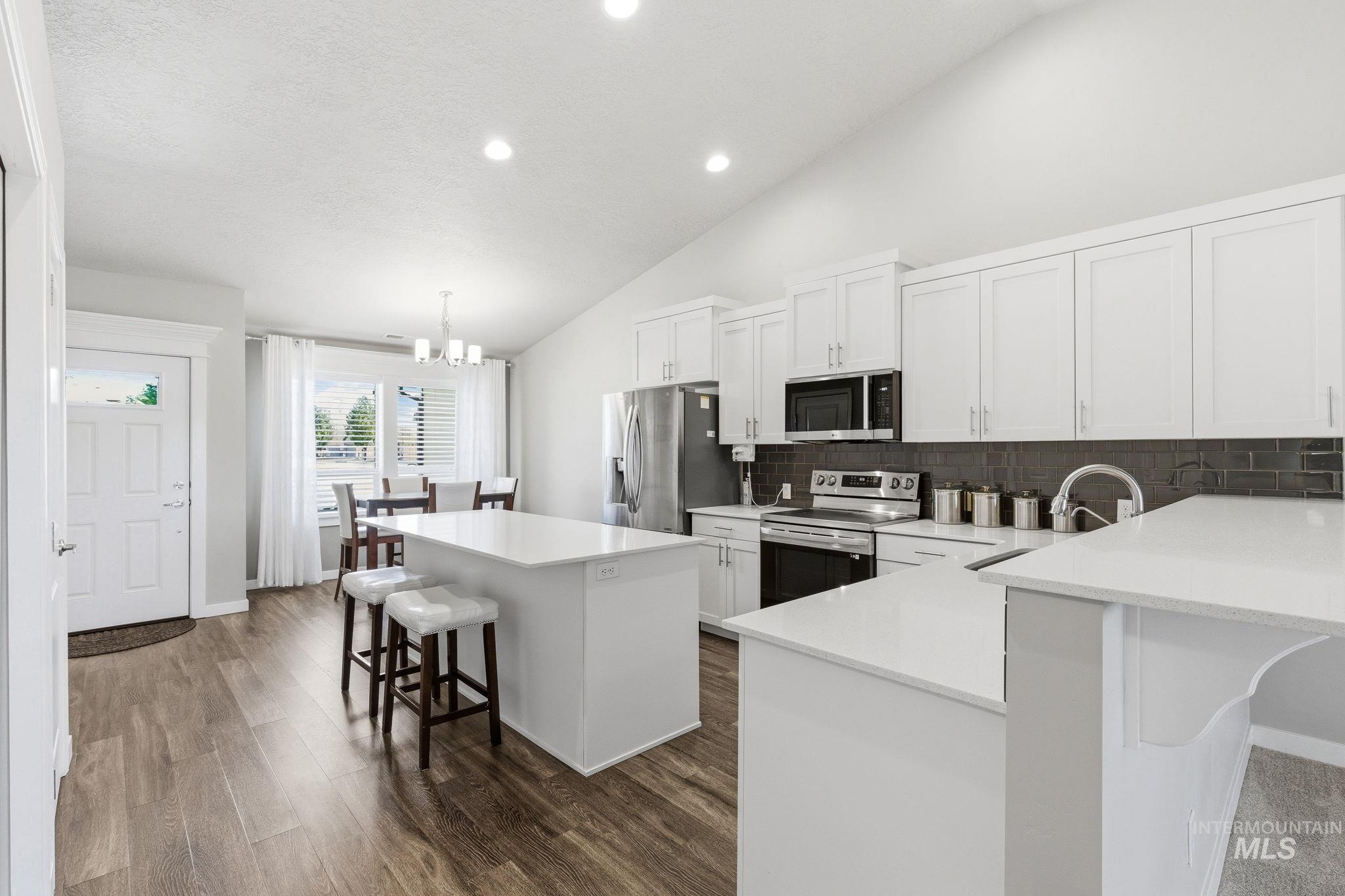 2839 E Apricot Dr, Meridian, Idaho 83646, 3 Bedrooms, 2 Bathrooms, Residential For Sale, Price $410,000,MLS 98985962