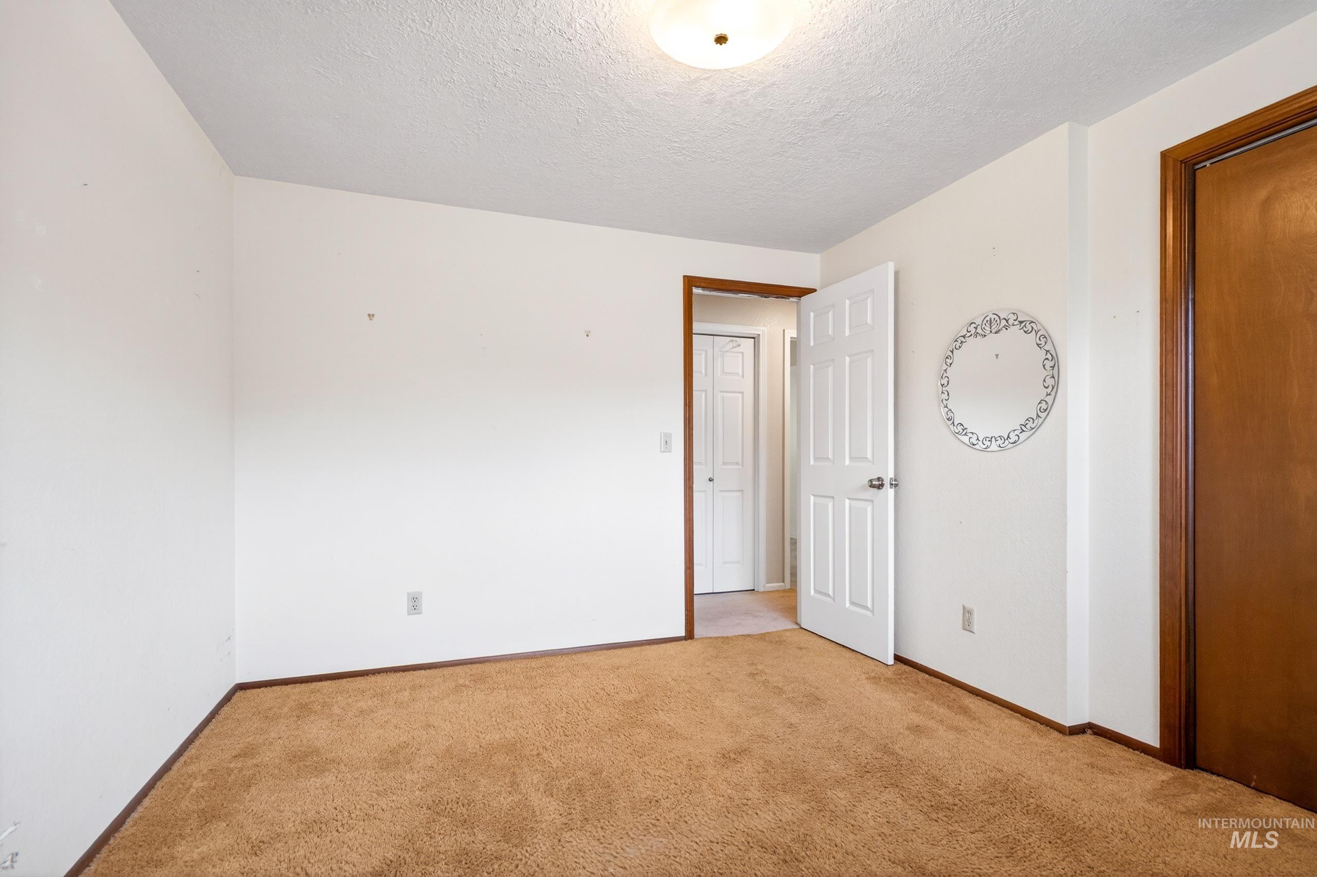 419 Chaparro St, Caldwell, Idaho 83605, 3 Bedrooms, 2 Bathrooms, Residential For Sale, Price $300,000,MLS 98985965