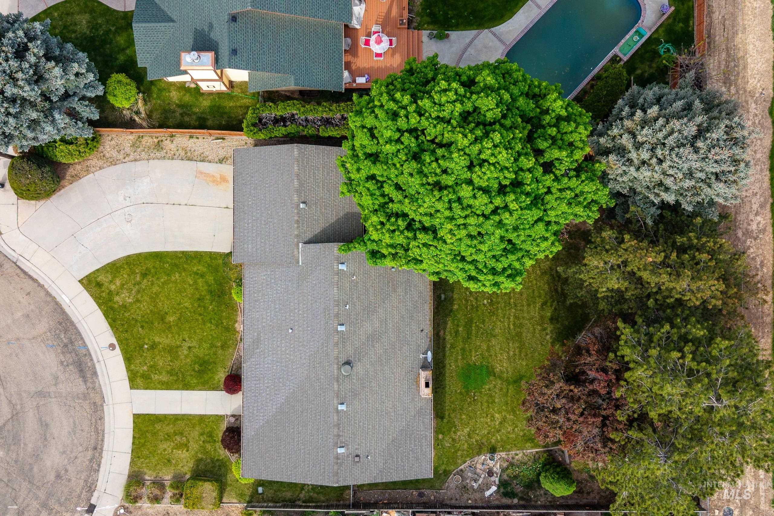 419 Chaparro St, Caldwell, Idaho 83605, 3 Bedrooms, 2 Bathrooms, Residential For Sale, Price $300,000,MLS 98985965