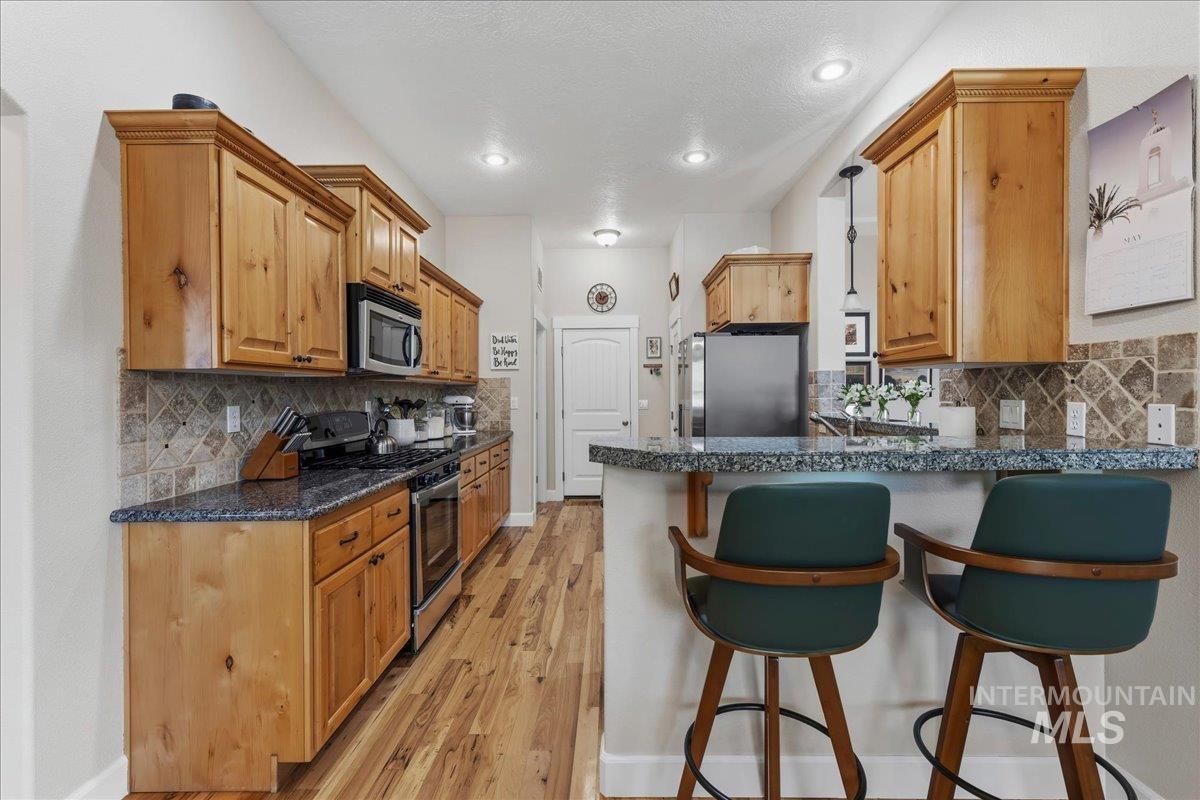 1121 Regency Way, Emmett, Idaho 83617, 3 Bedrooms, 2 Bathrooms, Residential For Sale, Price $519,000,MLS 98985966