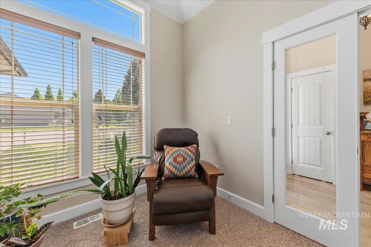 1121 Regency Way, Emmett, Idaho 83617, 3 Bedrooms, 2 Bathrooms, Residential For Sale, Price $519,000,MLS 98985966
