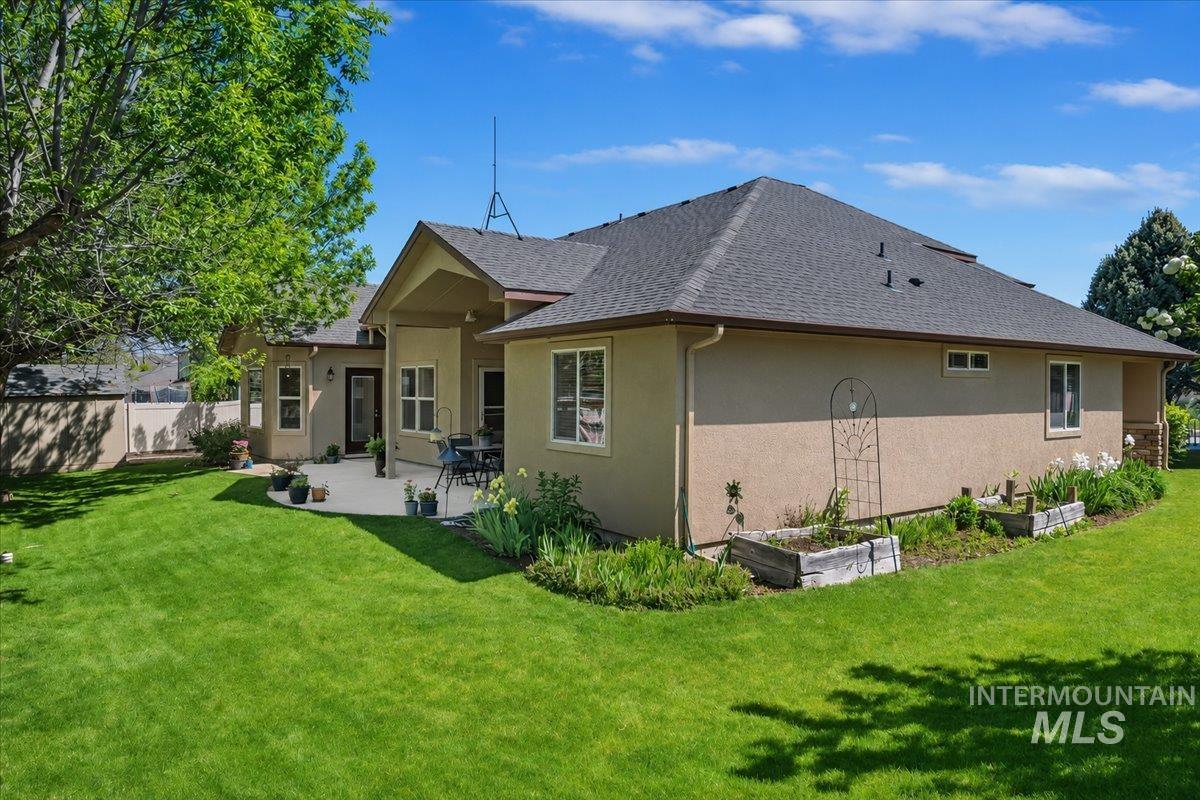1121 Regency Way, Emmett, Idaho 83617, 3 Bedrooms, 2 Bathrooms, Residential For Sale, Price $519,000,MLS 98985966