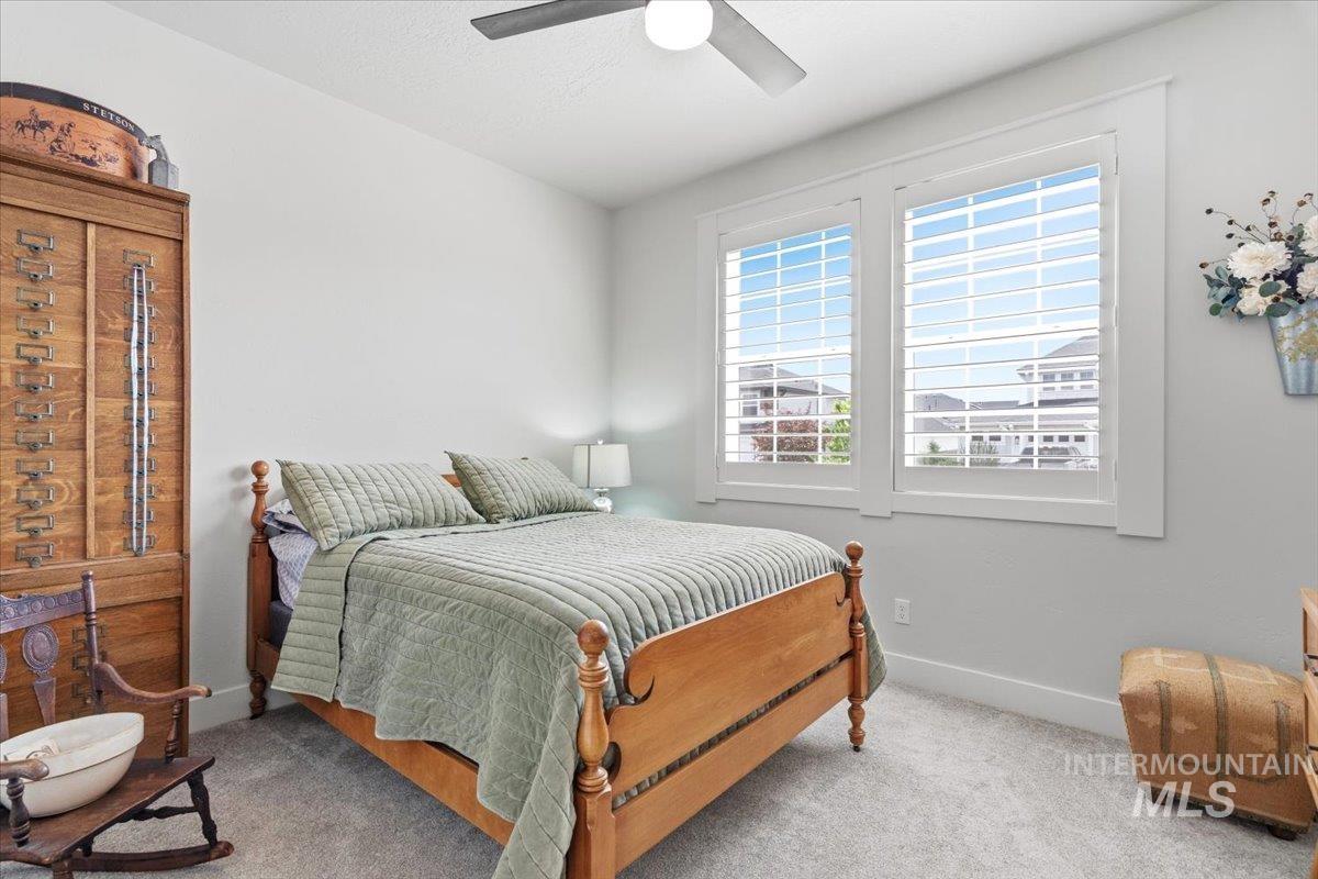 1562 Glencoe St, Middleton, Idaho 83644, 3 Bedrooms, 2 Bathrooms, Residential For Sale, Price $585,000,MLS 98985967