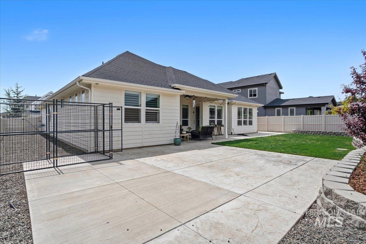 1562 Glencoe St, Middleton, Idaho 83644, 3 Bedrooms, 2 Bathrooms, Residential For Sale, Price $585,000,MLS 98985967