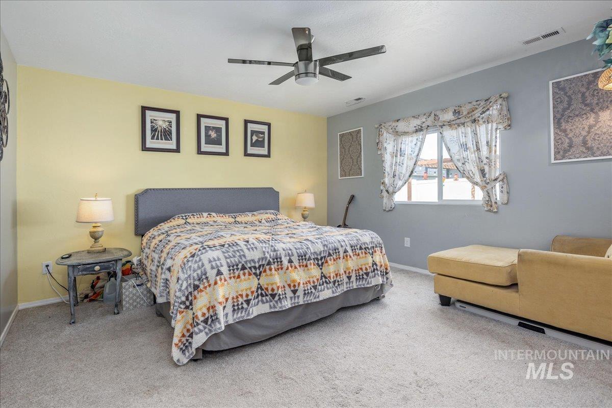 19684 Newell Way, Caldwell, Idaho 83605, 3 Bedrooms, 2 Bathrooms, Residential For Sale, Price $385,000,MLS 98985970