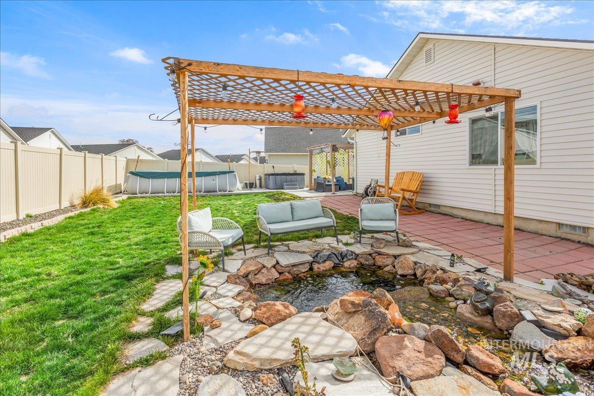 19684 Newell Way, Caldwell, Idaho 83605, 3 Bedrooms, 2 Bathrooms, Residential For Sale, Price $385,000,MLS 98985970