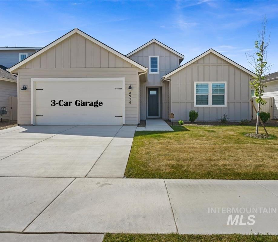 8959 W Moon River Dr, Star, Idaho 83669, 3 Bedrooms, 2 Bathrooms, Residential For Sale, Price $624,500,MLS 98985971
