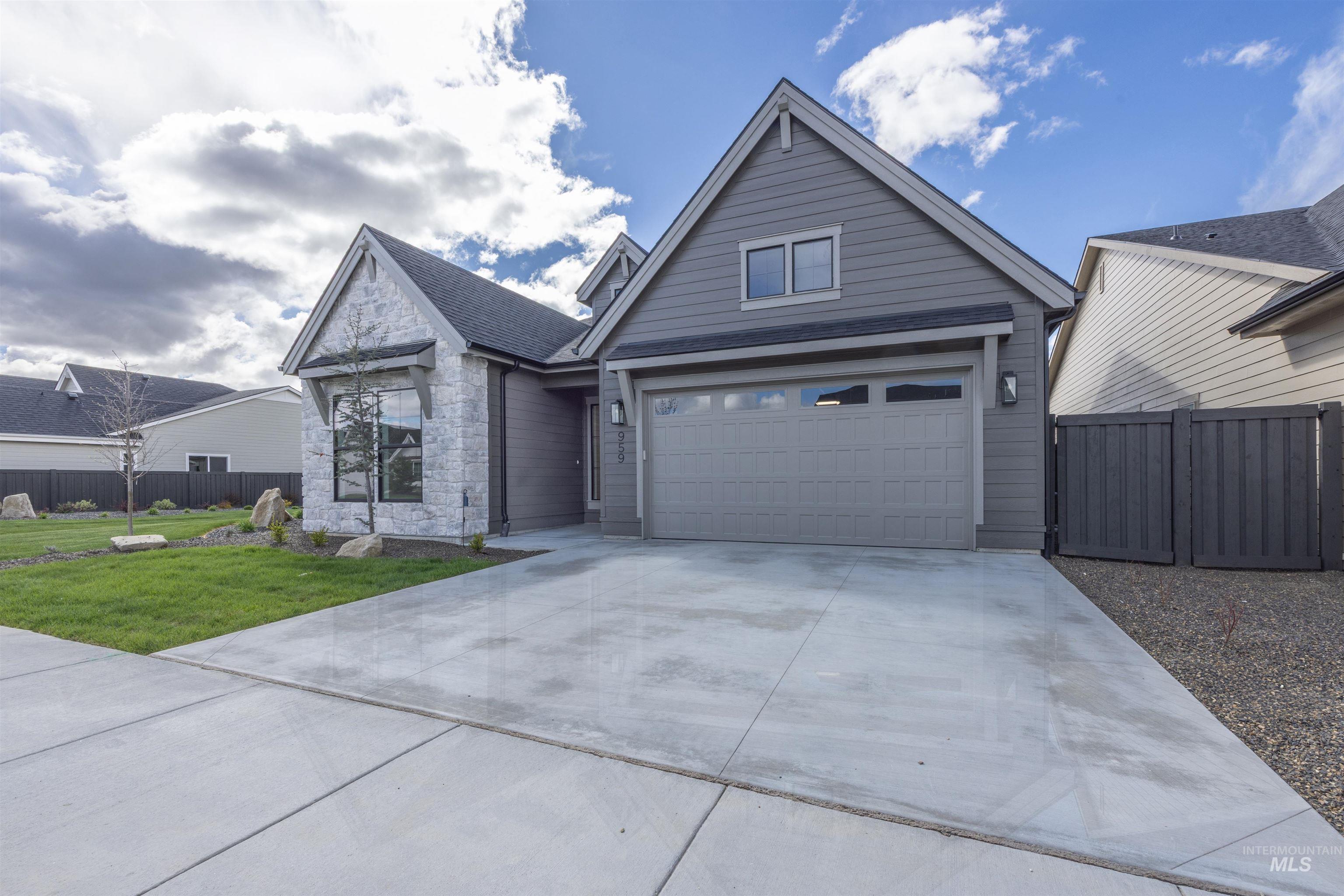 959 E Crescendo St, Meridian, Idaho 83642, 3 Bedrooms, 2.5 Bathrooms, Residential For Sale, Price $699,777,MLS 98985977
