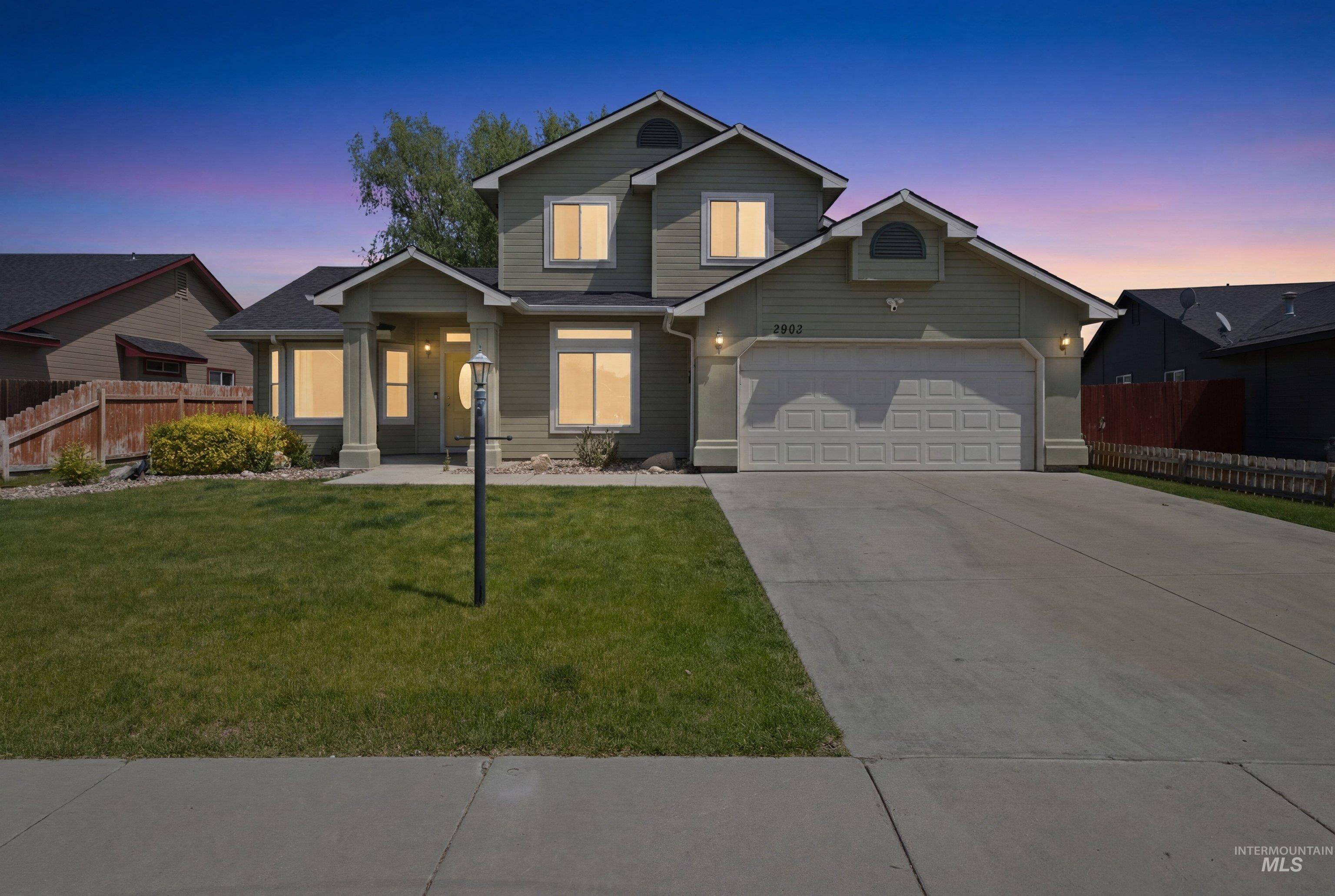 3903 Stonehedge Way, Caldwell, Idaho 83605-7317, 4 Bedrooms, 2.5 Bathrooms, Residential For Sale, Price $384,900,MLS 98985982