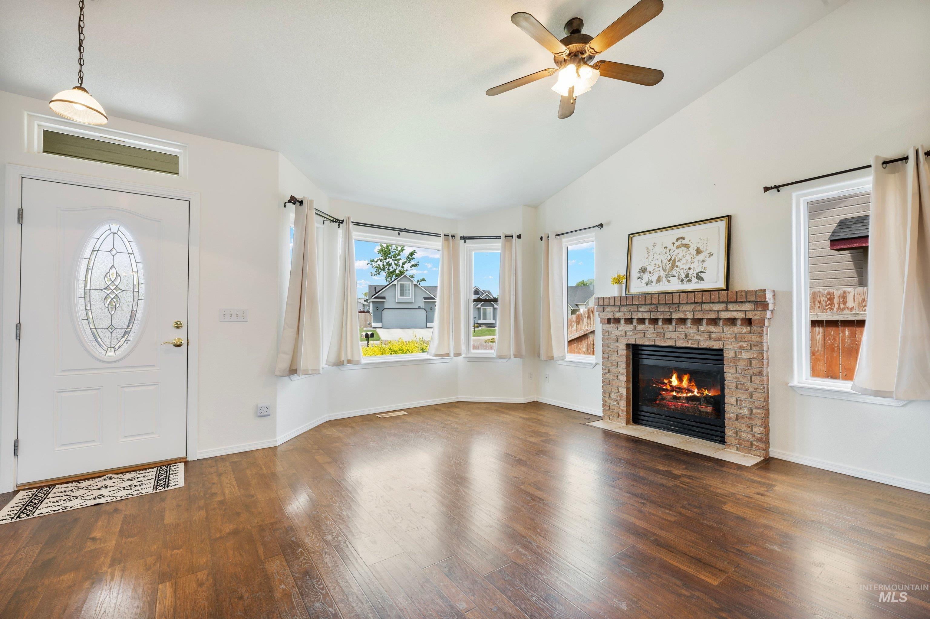 3903 Stonehedge Way, Caldwell, Idaho 83605-7317, 4 Bedrooms, 2.5 Bathrooms, Residential For Sale, Price $384,900,MLS 98985982