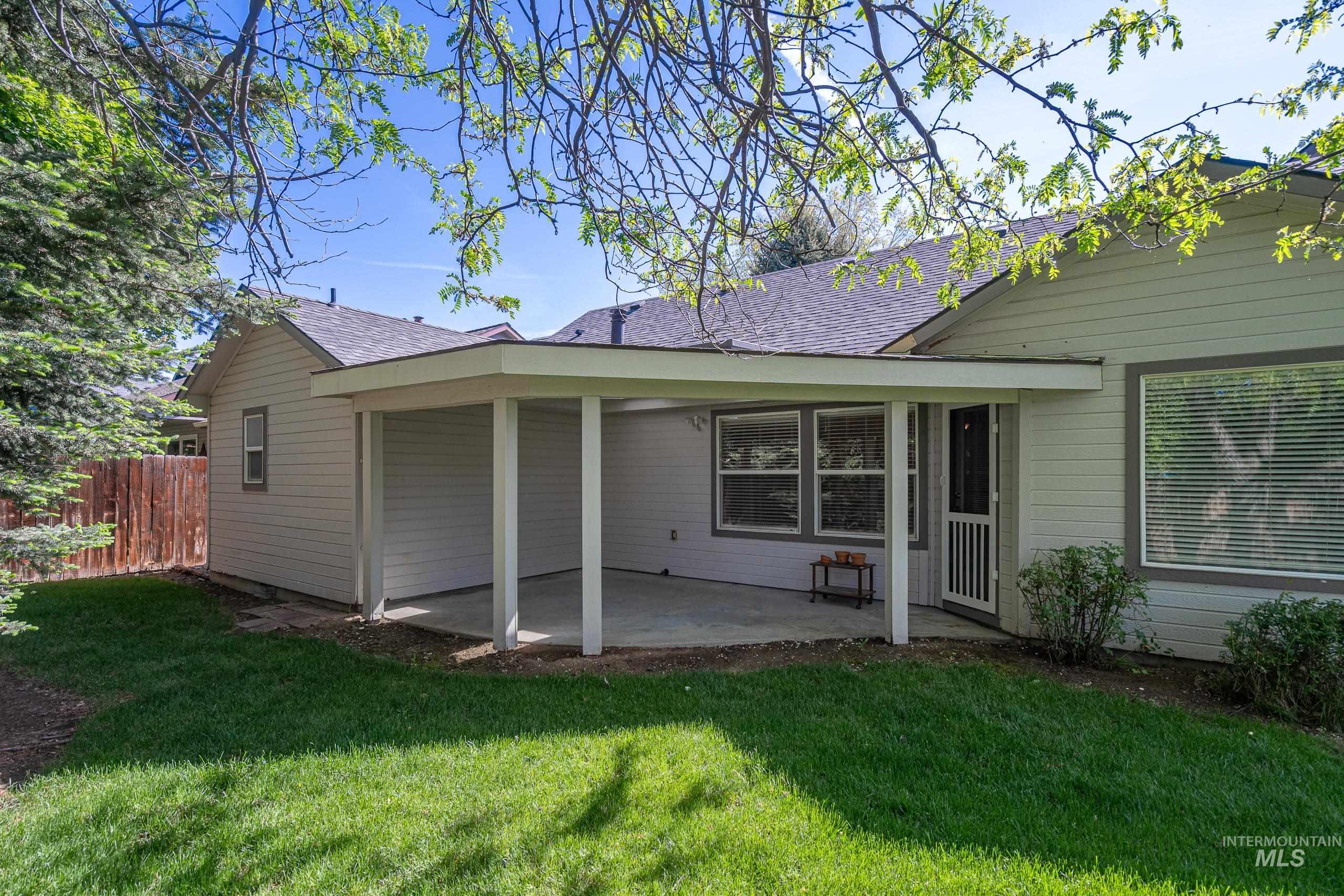 2137 S Petra Ave, Boise, Idaho 83709, 3 Bedrooms, 3 Bathrooms, Residential For Sale, Price $475,000,MLS 98985984