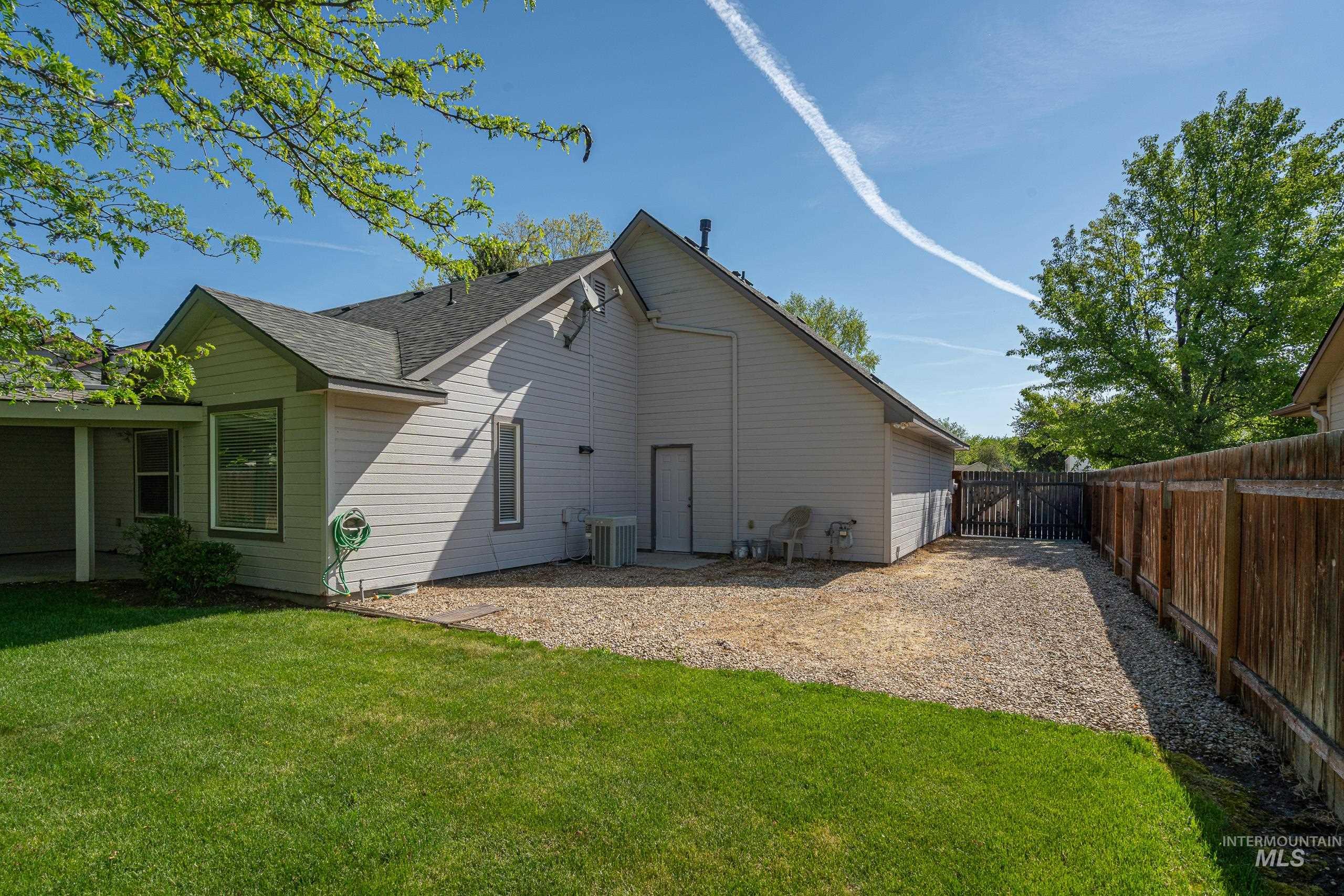 2137 S Petra Ave, Boise, Idaho 83709, 3 Bedrooms, 3 Bathrooms, Residential For Sale, Price $475,000,MLS 98985984