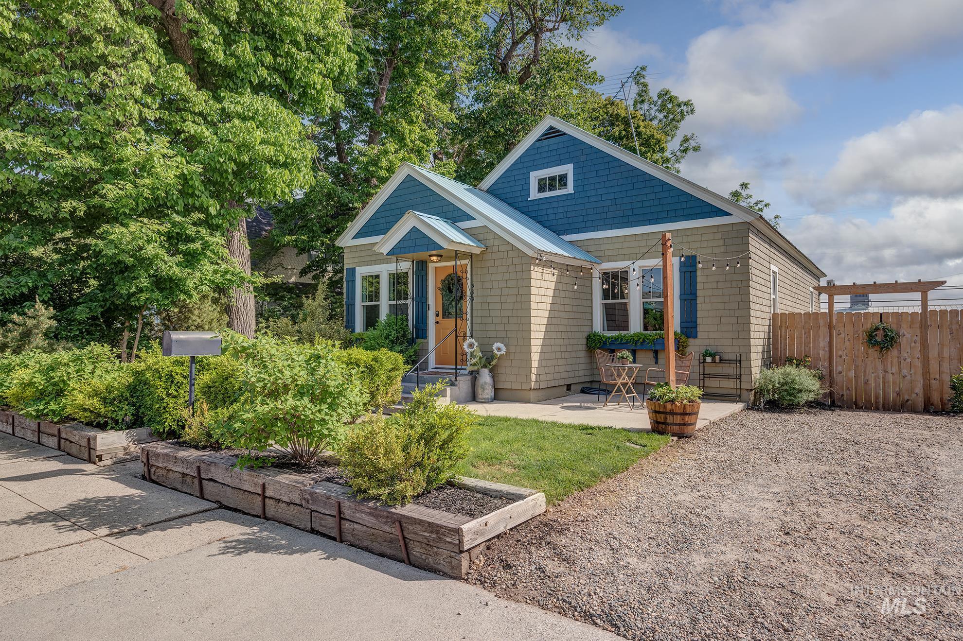 339 W Idaho, Weiser, Idaho 83672, 4 Bedrooms, 2 Bathrooms, Residential For Sale, Price $365,000,MLS 98985985