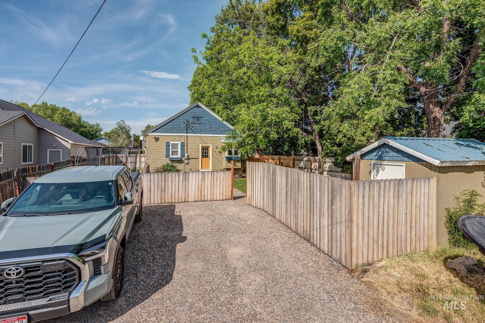 339 W Idaho, Weiser, Idaho 83672, 4 Bedrooms, 2 Bathrooms, Residential For Sale, Price $365,000,MLS 98985985