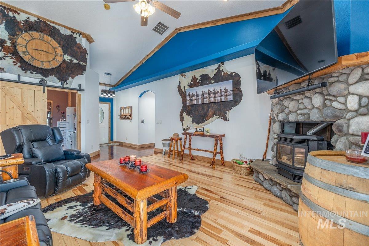 25940 Lansing Ln, Middleton, Idaho 83644, 4 Bedrooms, 3 Bathrooms, Residential For Sale, Price $1,250,000, 98985986