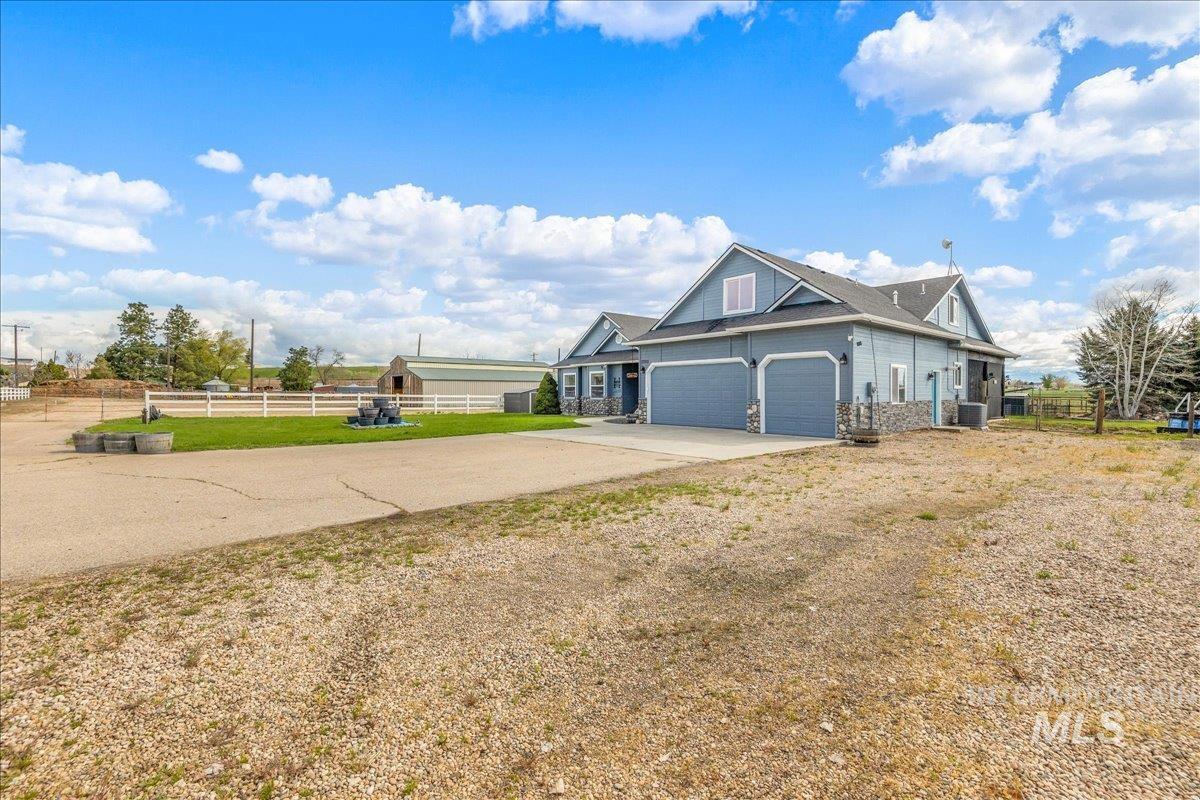 25940 Lansing Ln, Middleton, Idaho 83644, 4 Bedrooms, 3 Bathrooms, Residential For Sale, Price $1,250,000, 98985986