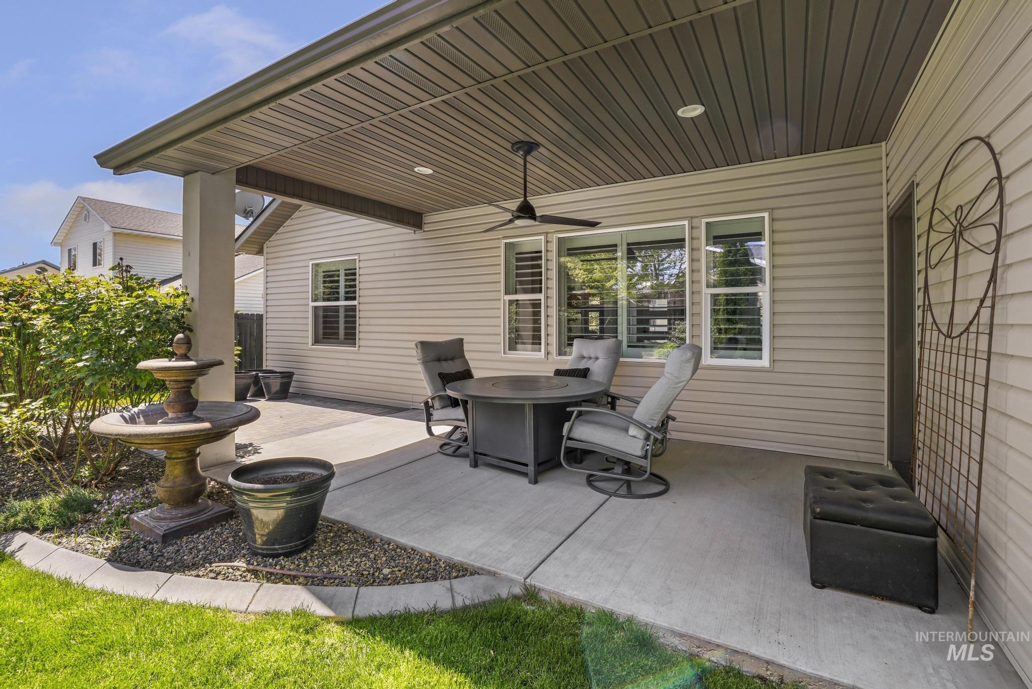 1937 Tamarack Loop, Twin Falls, Idaho 83301, 4 Bedrooms, 2 Bathrooms, Residential For Sale, Price $634,900,MLS 98985988