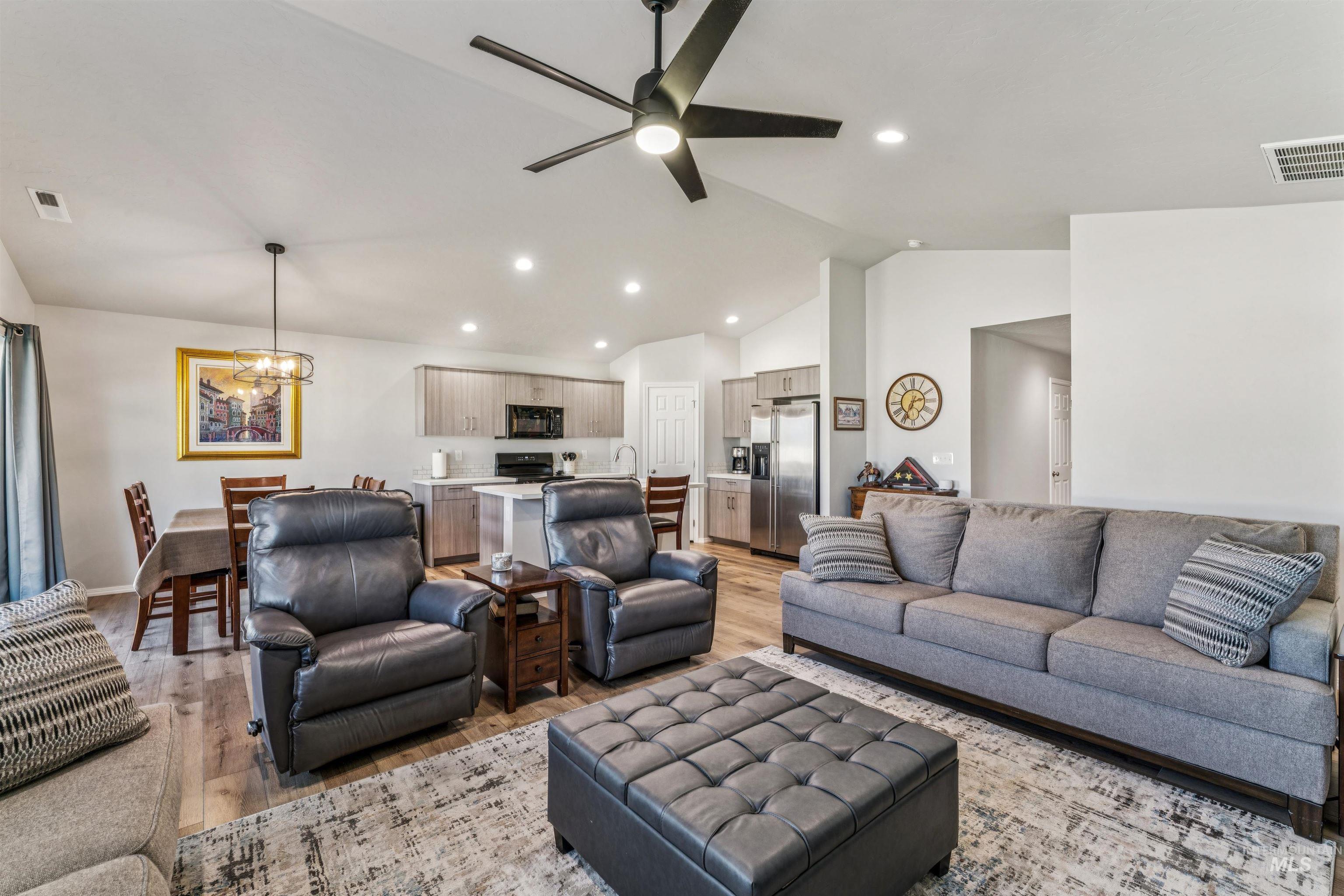 12754 Dovekie St, Nampa, Idaho 83651, 3 Bedrooms, 2 Bathrooms, Residential For Sale, Price $399,000,MLS 98985989