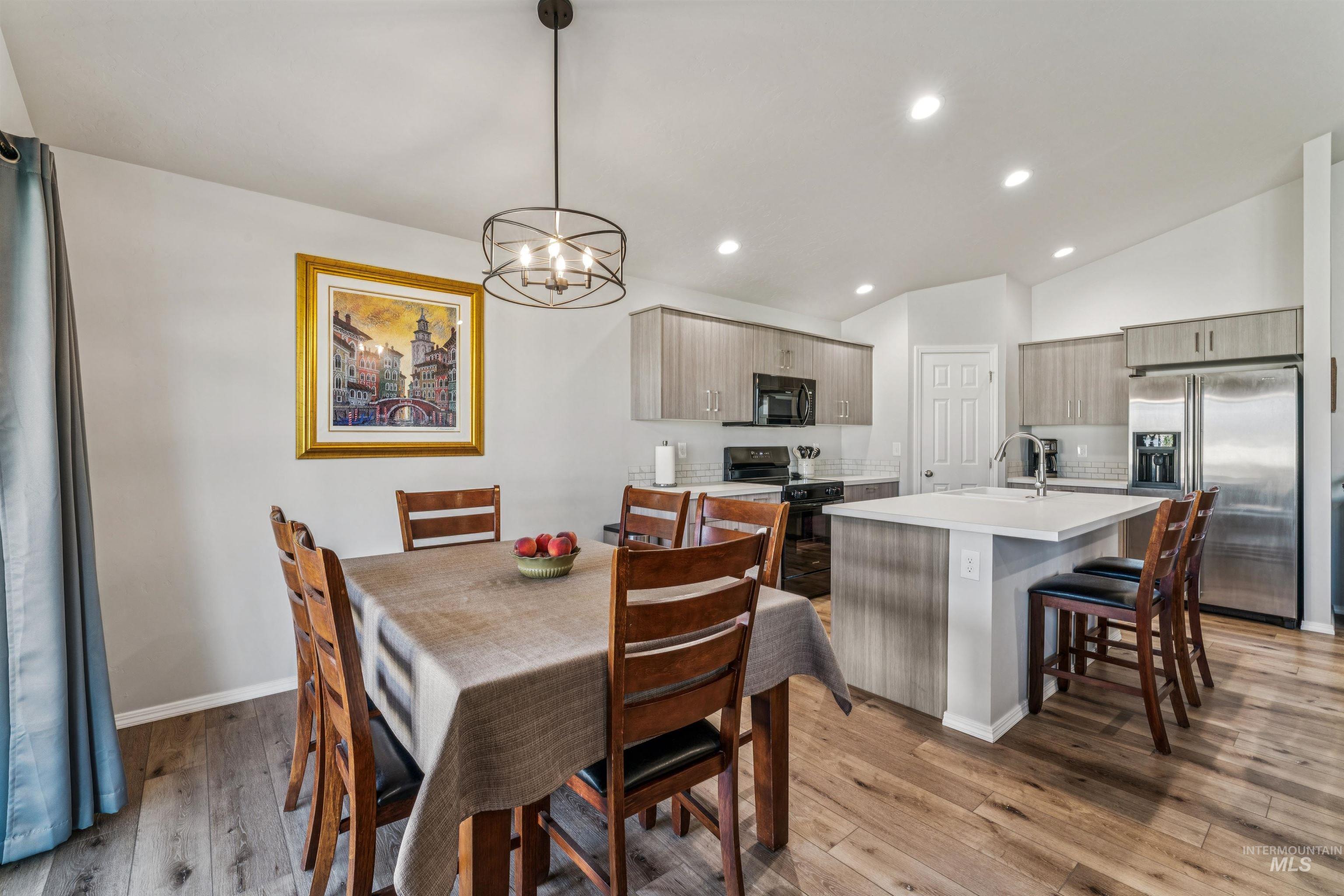 12754 Dovekie St, Nampa, Idaho 83651, 3 Bedrooms, 2 Bathrooms, Residential For Sale, Price $399,000,MLS 98985989
