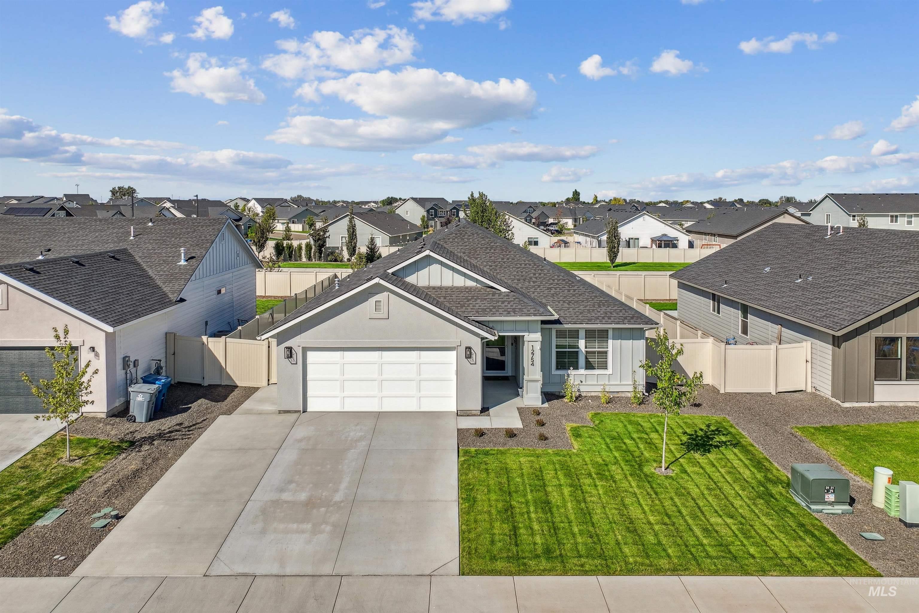 12754 Dovekie St, Nampa, Idaho 83651, 3 Bedrooms, 2 Bathrooms, Residential For Sale, Price $399,000,MLS 98985989