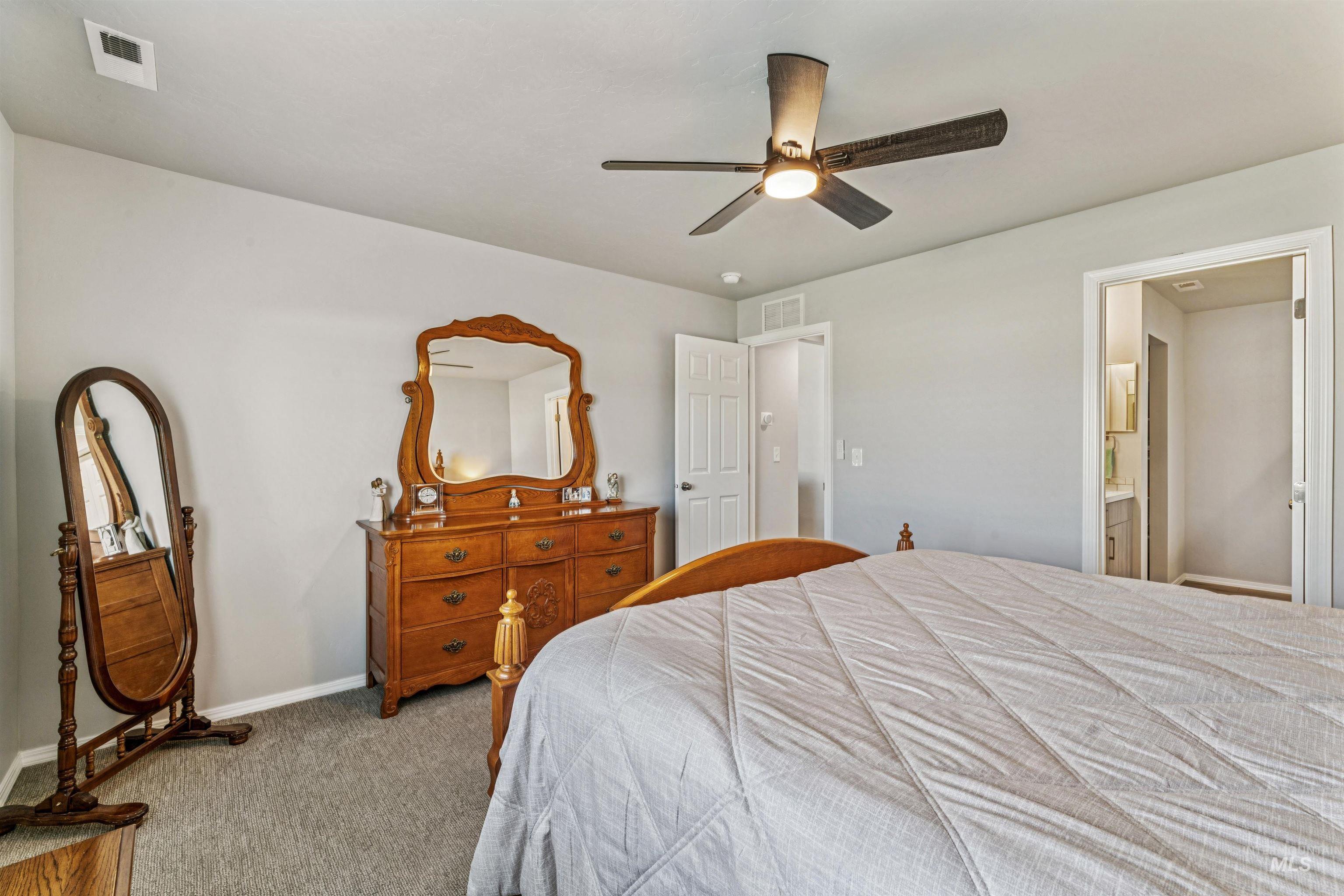 12754 Dovekie St, Nampa, Idaho 83651, 3 Bedrooms, 2 Bathrooms, Residential For Sale, Price $399,000,MLS 98985989