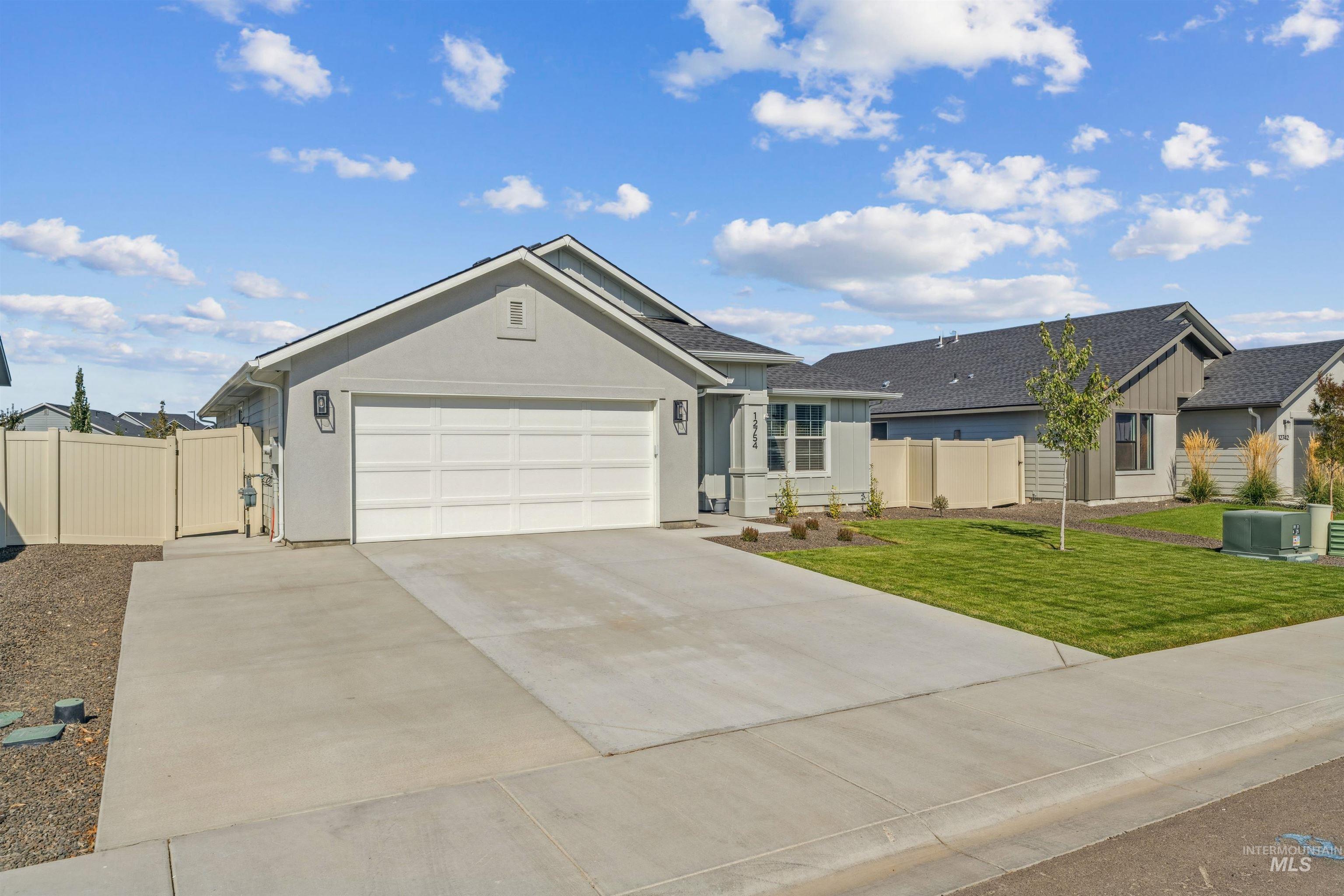 12754 Dovekie St, Nampa, Idaho 83651, 3 Bedrooms, 2 Bathrooms, Residential For Sale, Price $399,000,MLS 98985989