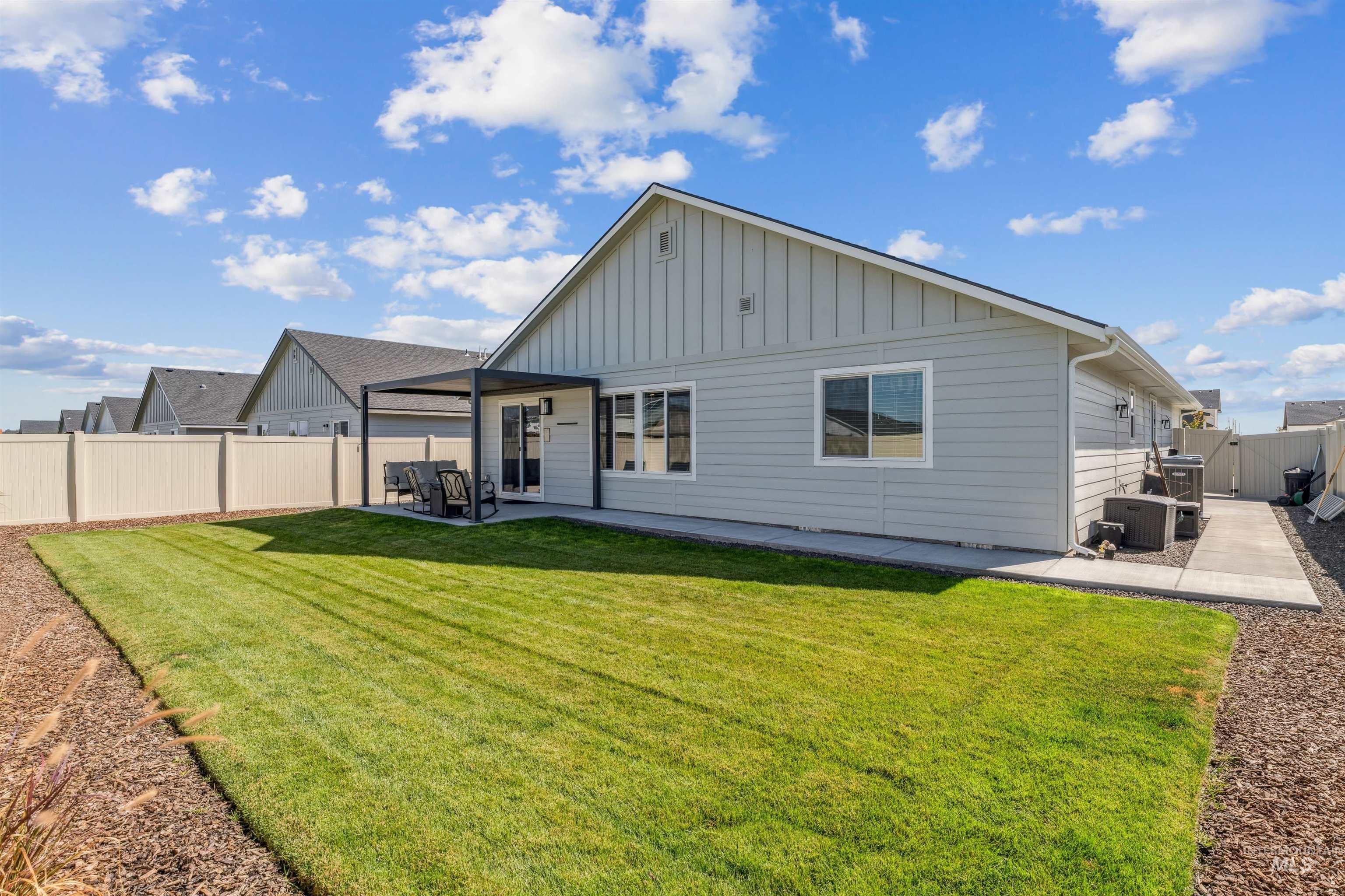 12754 Dovekie St, Nampa, Idaho 83651, 3 Bedrooms, 2 Bathrooms, Residential For Sale, Price $399,000,MLS 98985989